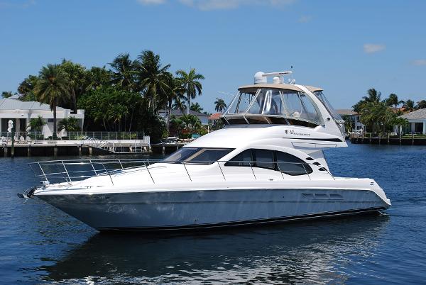 Photo of 2004 Sea Ray 42'