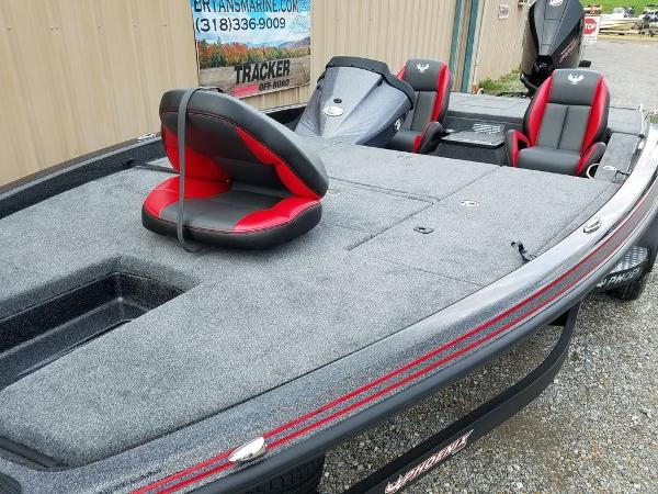 2021 Phoenix boat for sale, model of the boat is 721 ProXP & Image # 7 of 45