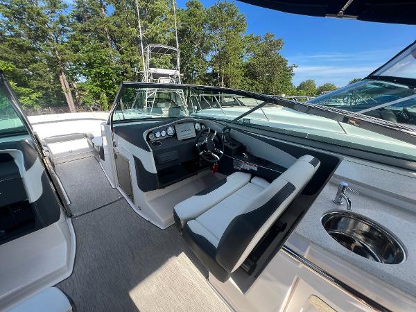 32' Regal, Listing Number 100917000, - Photo No. 6
