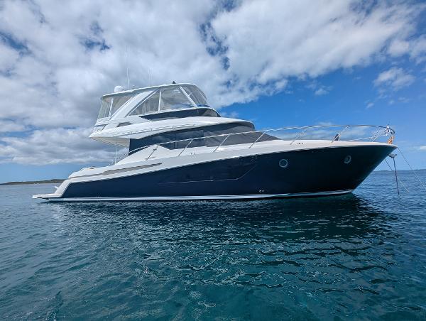 2020 Tiara F53 Flybridge