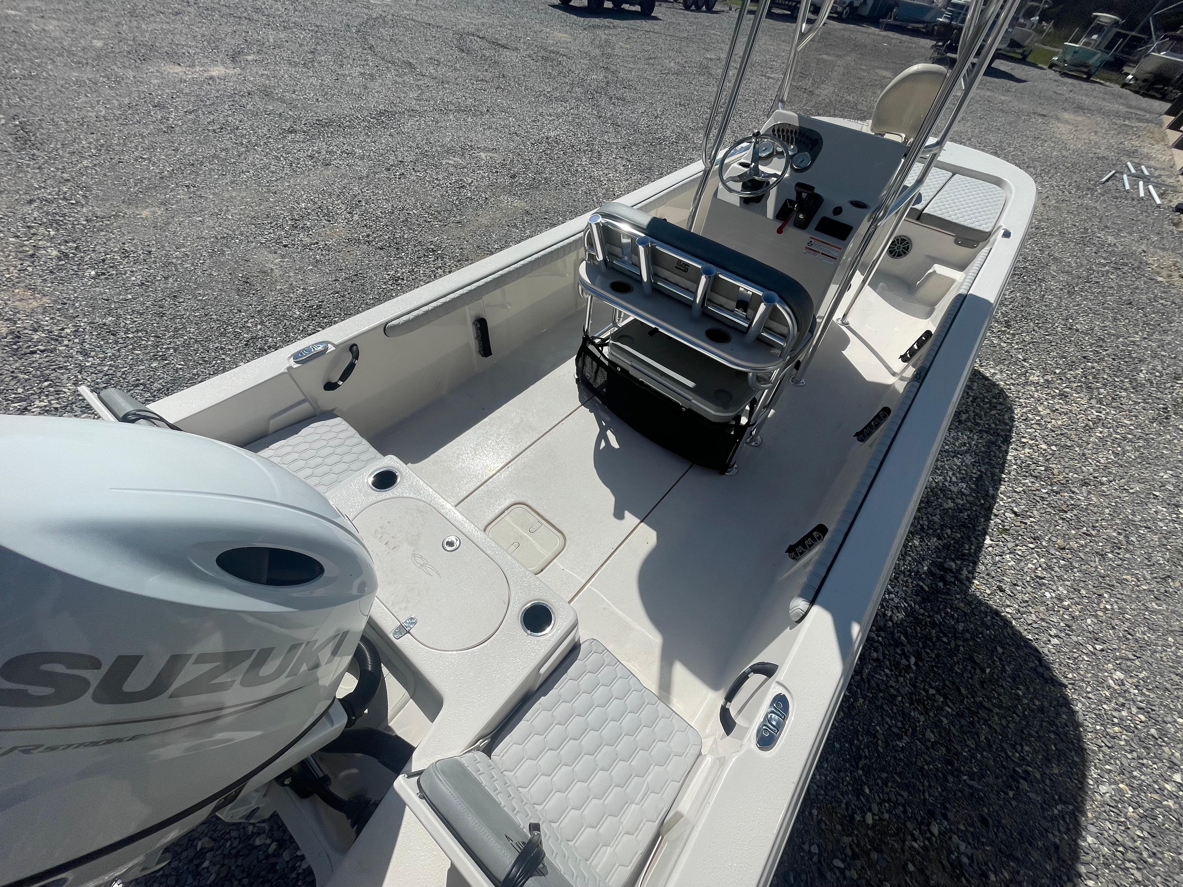2024 Carolina Skiff 23 LS / Suzuki 200 - Image 3