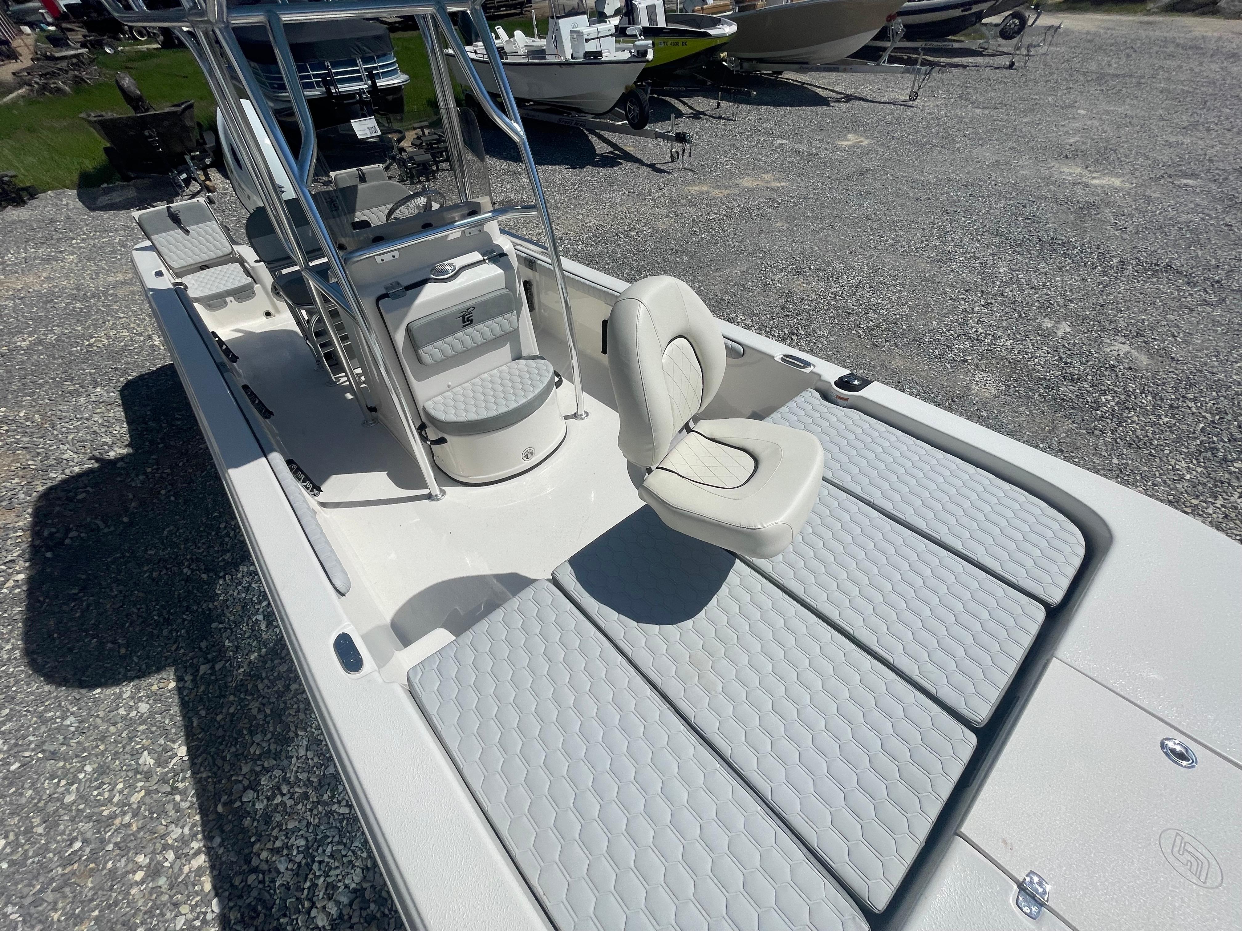 2024 Carolina Skiff 23 LS / Suzuki 200 - Image 4