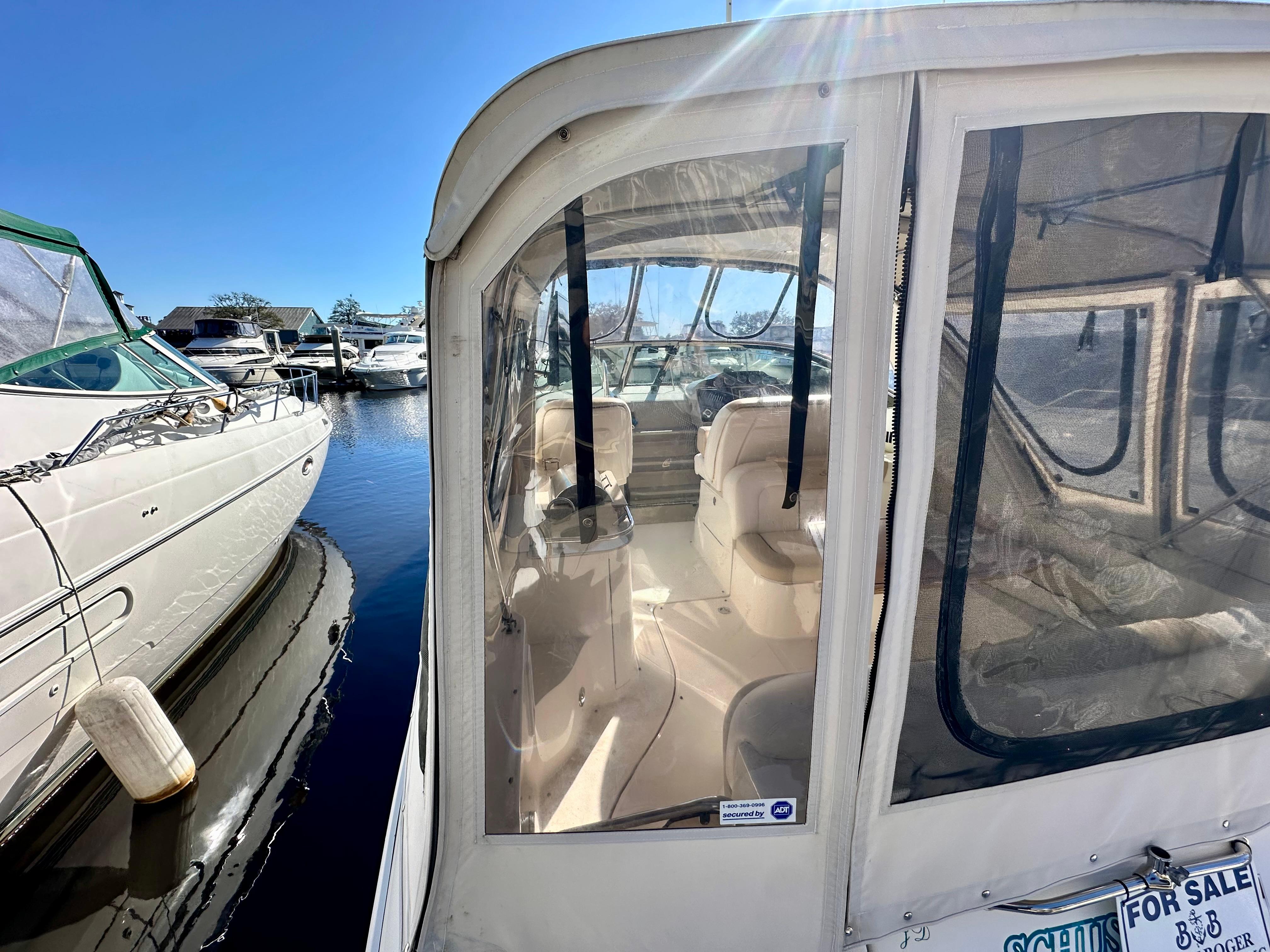 2010 Sea Ray 350 Sundancer