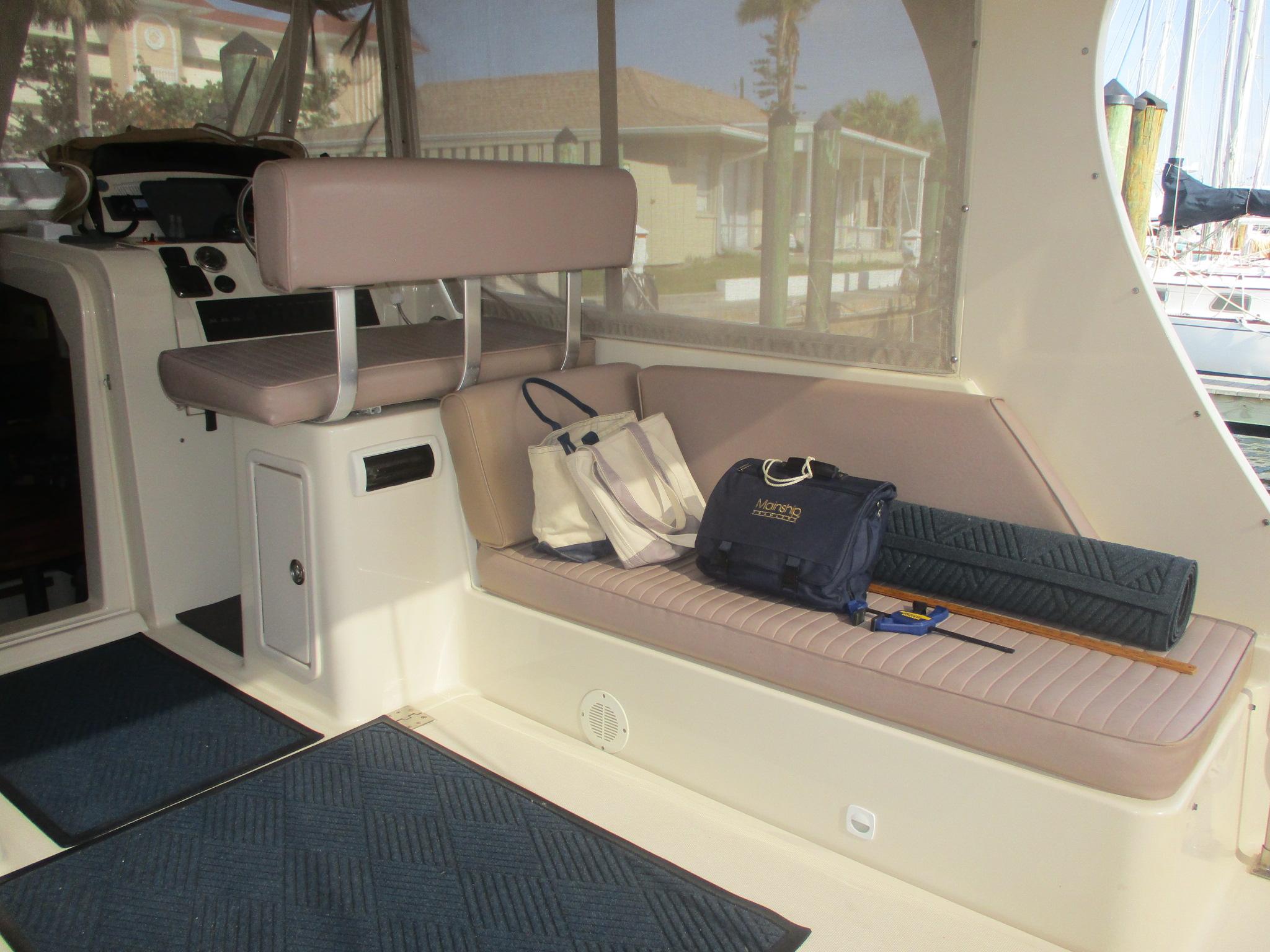2007-mainship-pilot-34-sedan-power-9748873-20250409084112806-1_XLARGE
