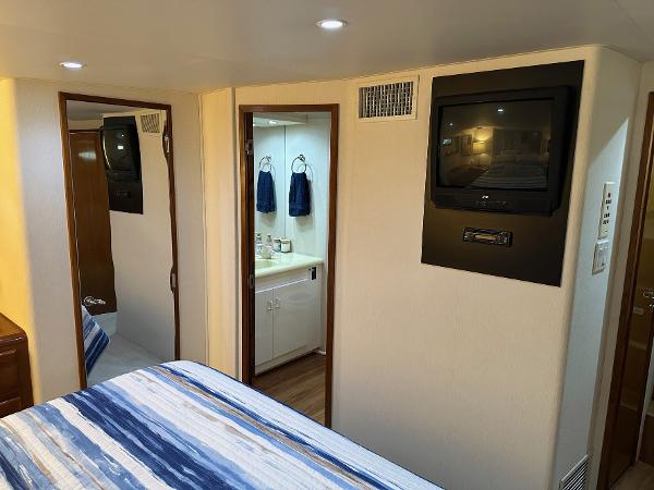 60' Viking, Listing Number 100917630, Image No. 26