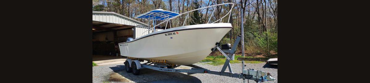 1990 Mako 261 CENTER CONSOLE