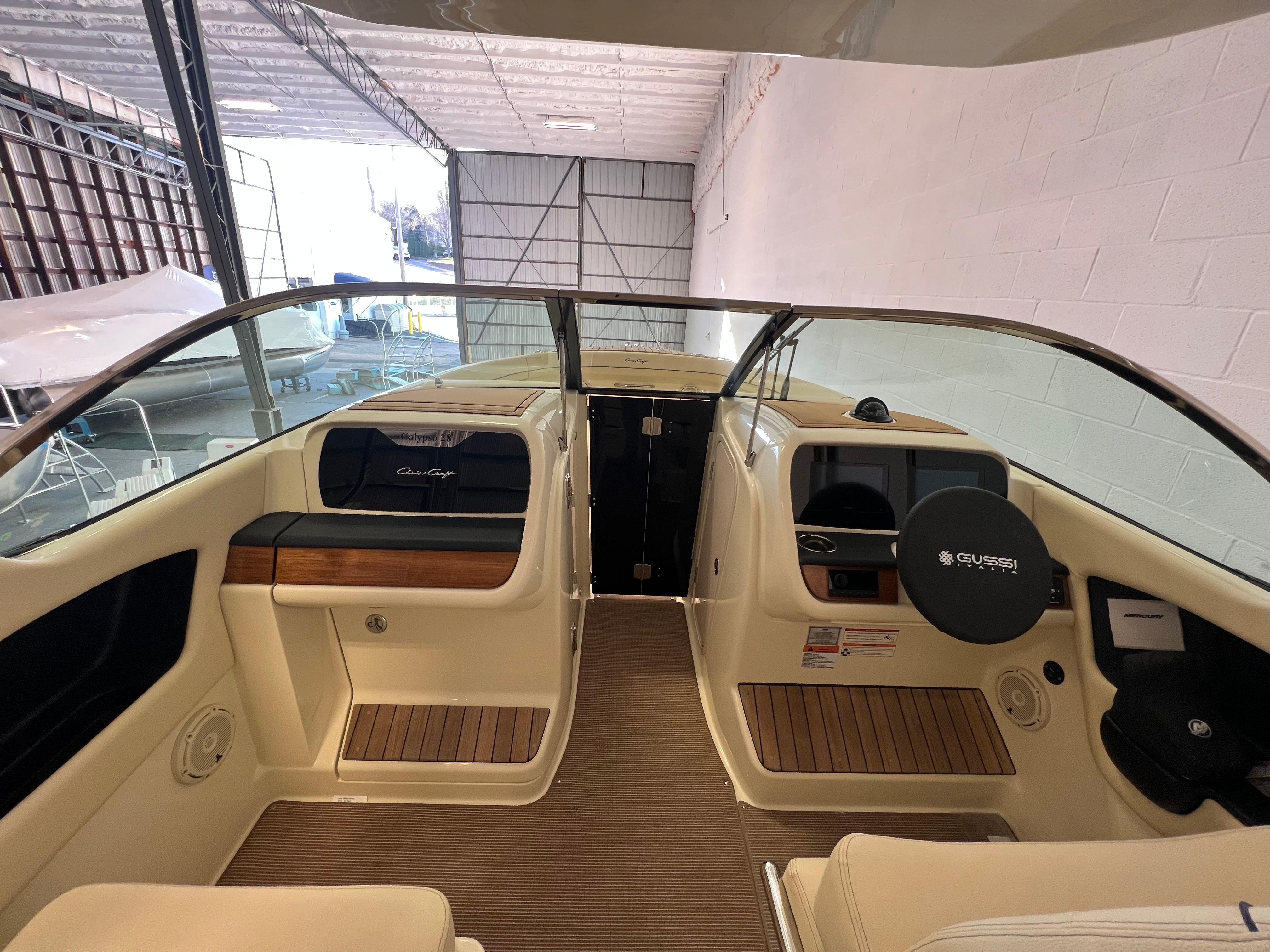 2026 Chris-Craft Calypso 28-29