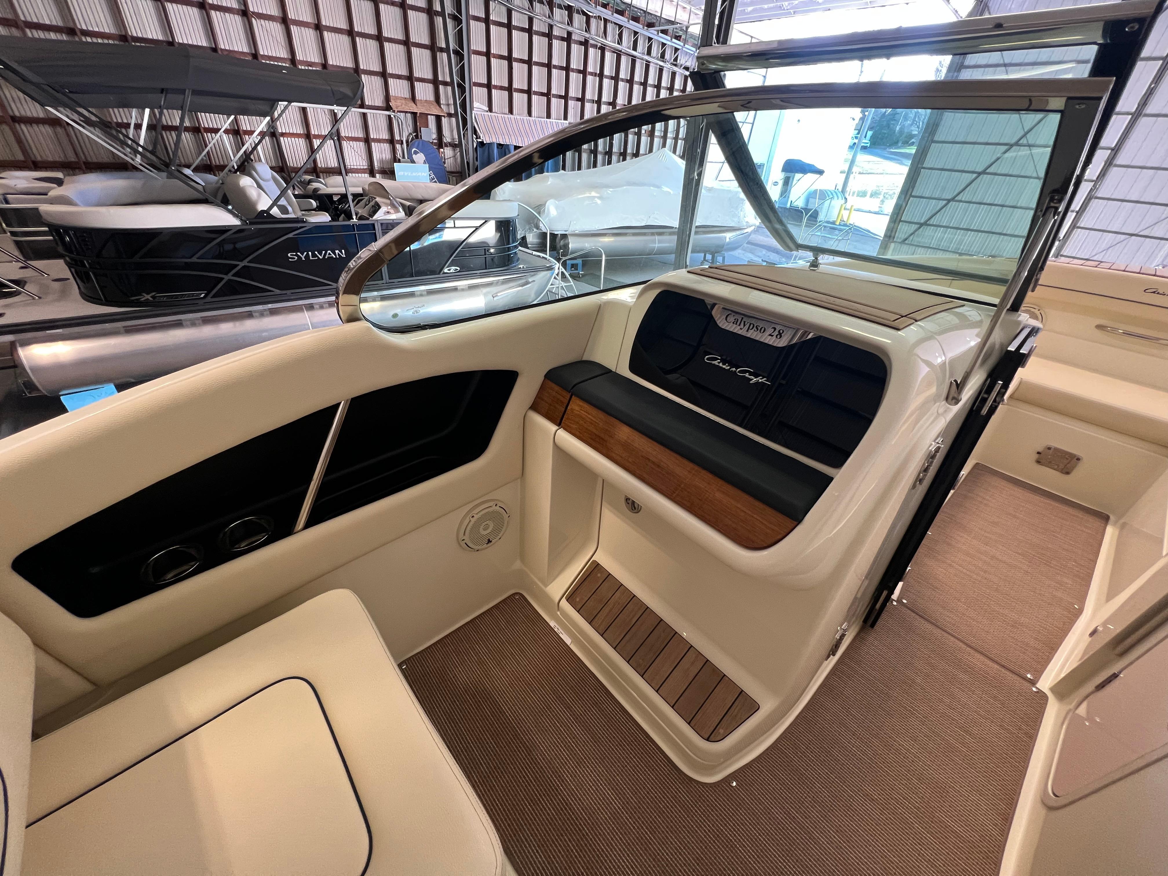 2026 Chris-Craft Calypso 28-30