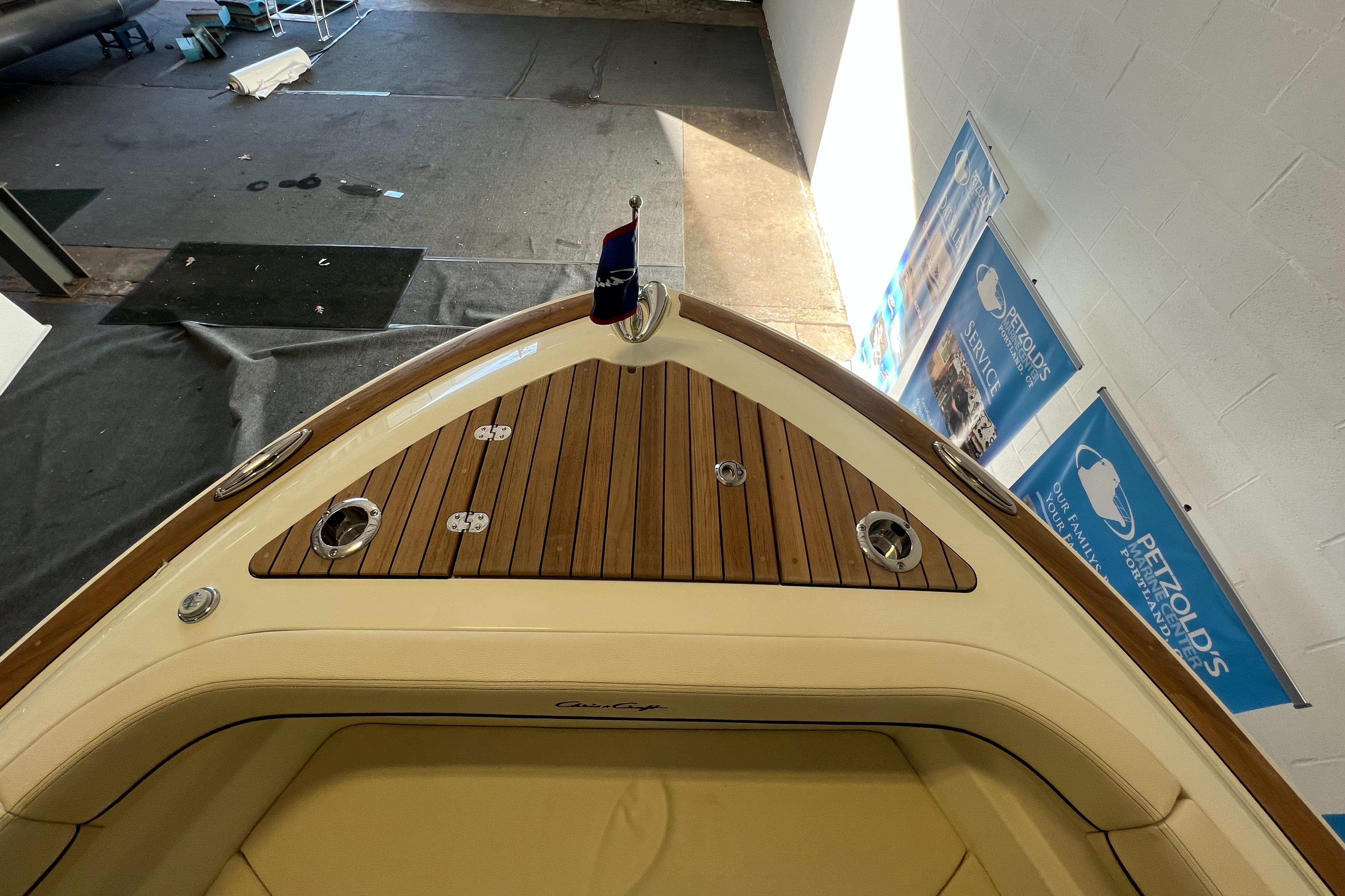 2026 Chris-Craft Calypso 28-34