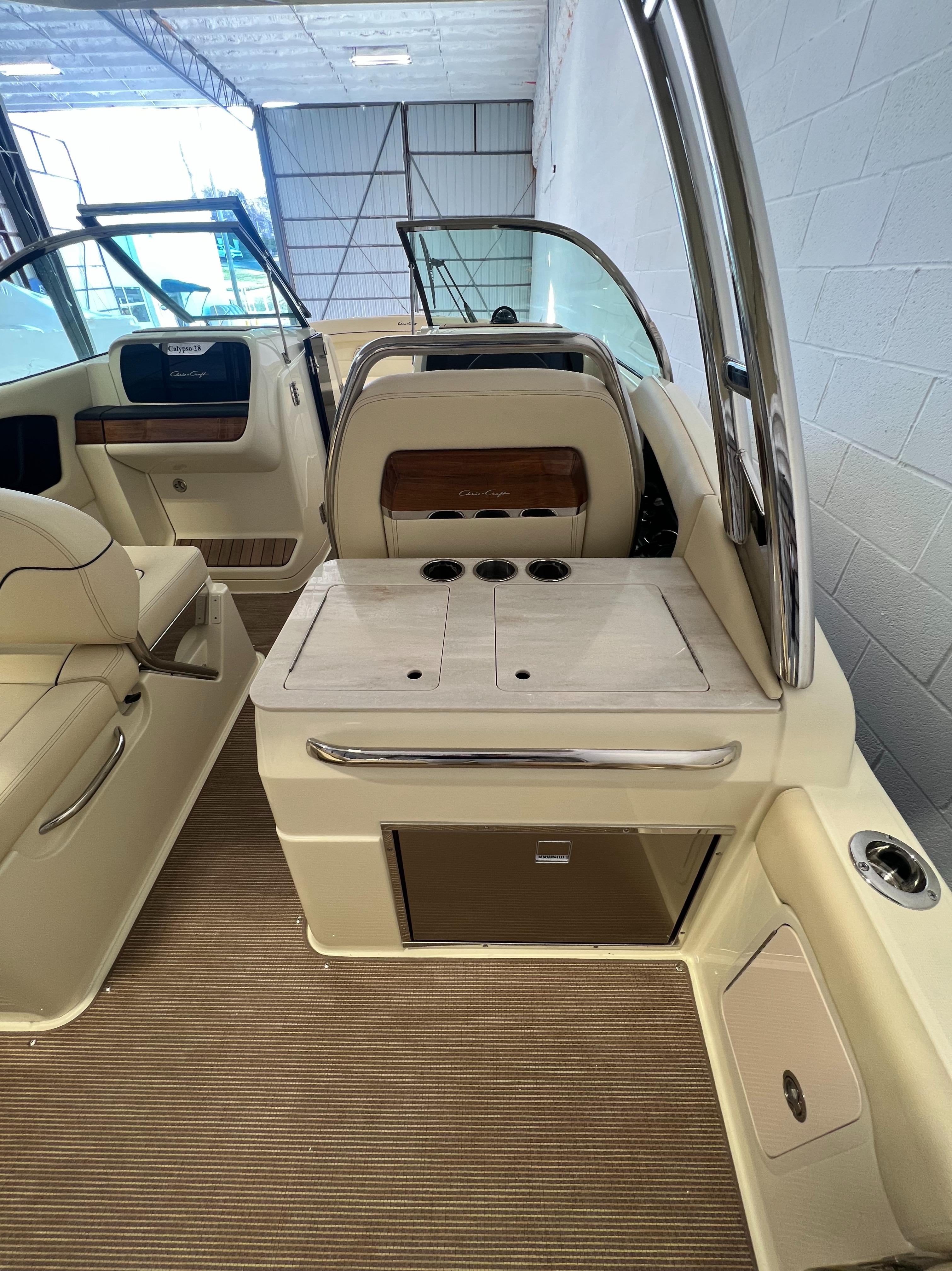 2026 Chris-Craft Calypso 28-37