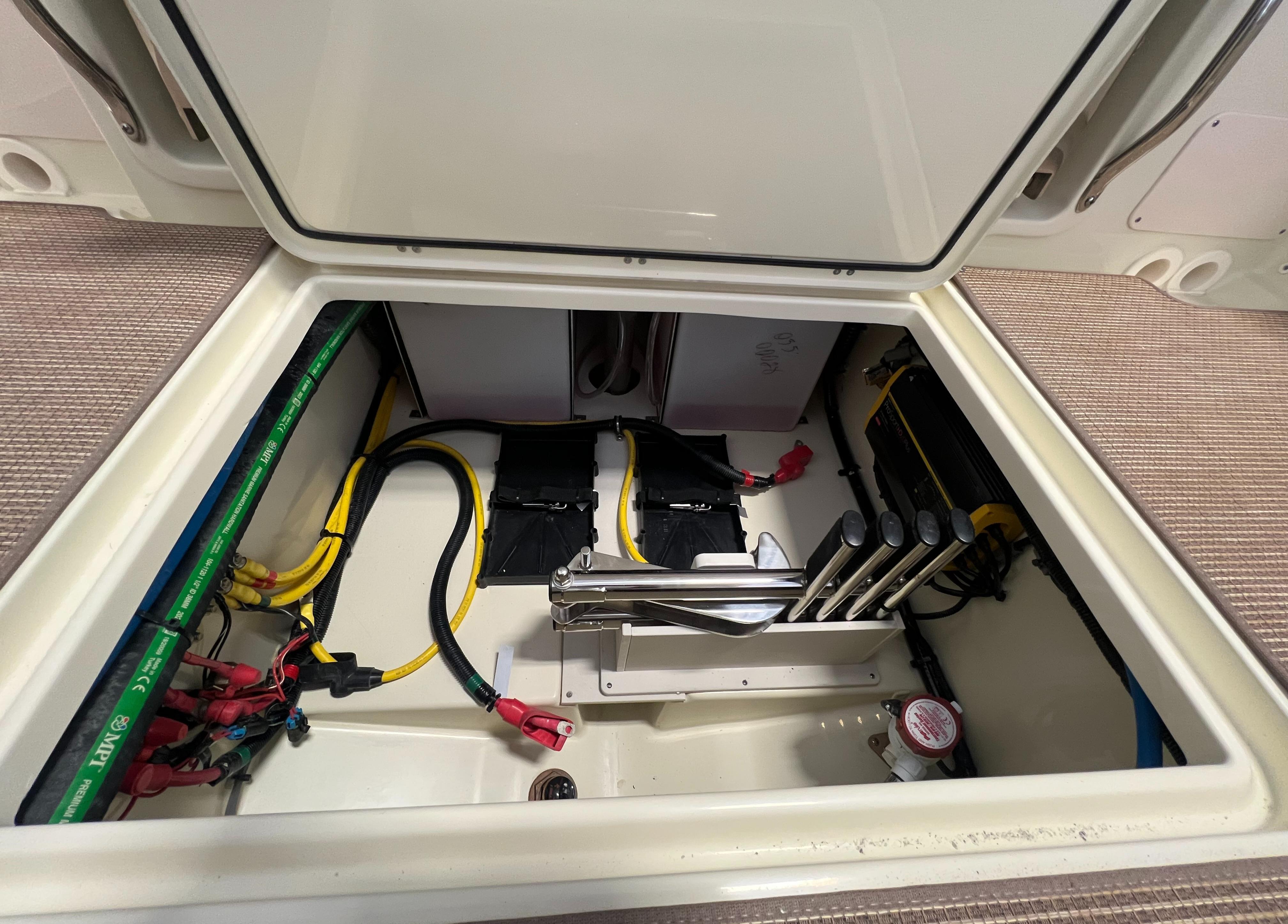 2026 Chris-Craft Calypso 28-39