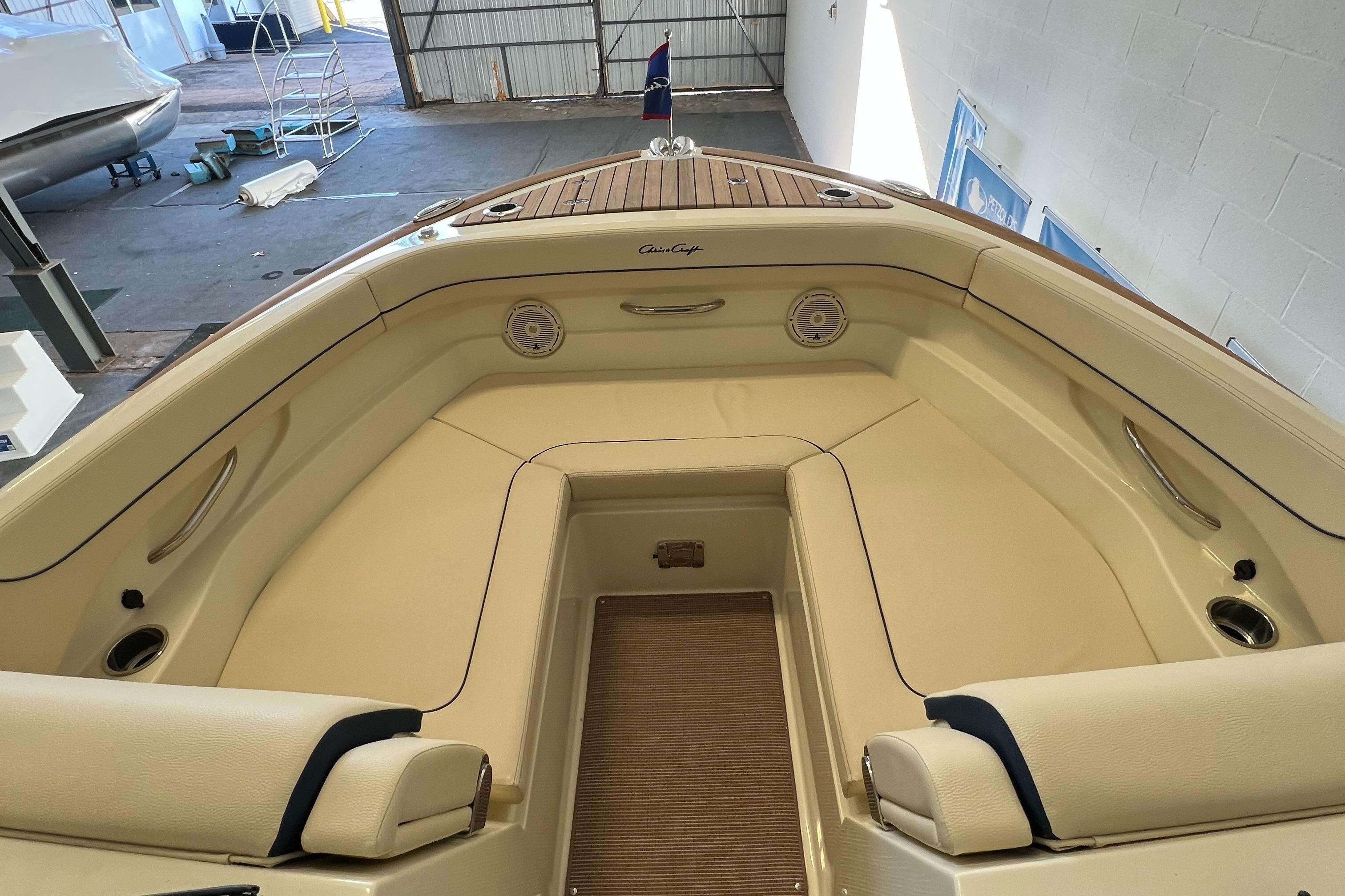 2026 Chris-Craft Calypso 28-50