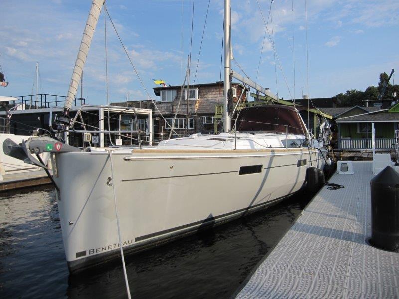 Beneteau-Oceanis 45 2015-Hey Jude III WA-US-2015 Beneteau Oceanis 45 yacht docked at marina under clear sky.-9598888