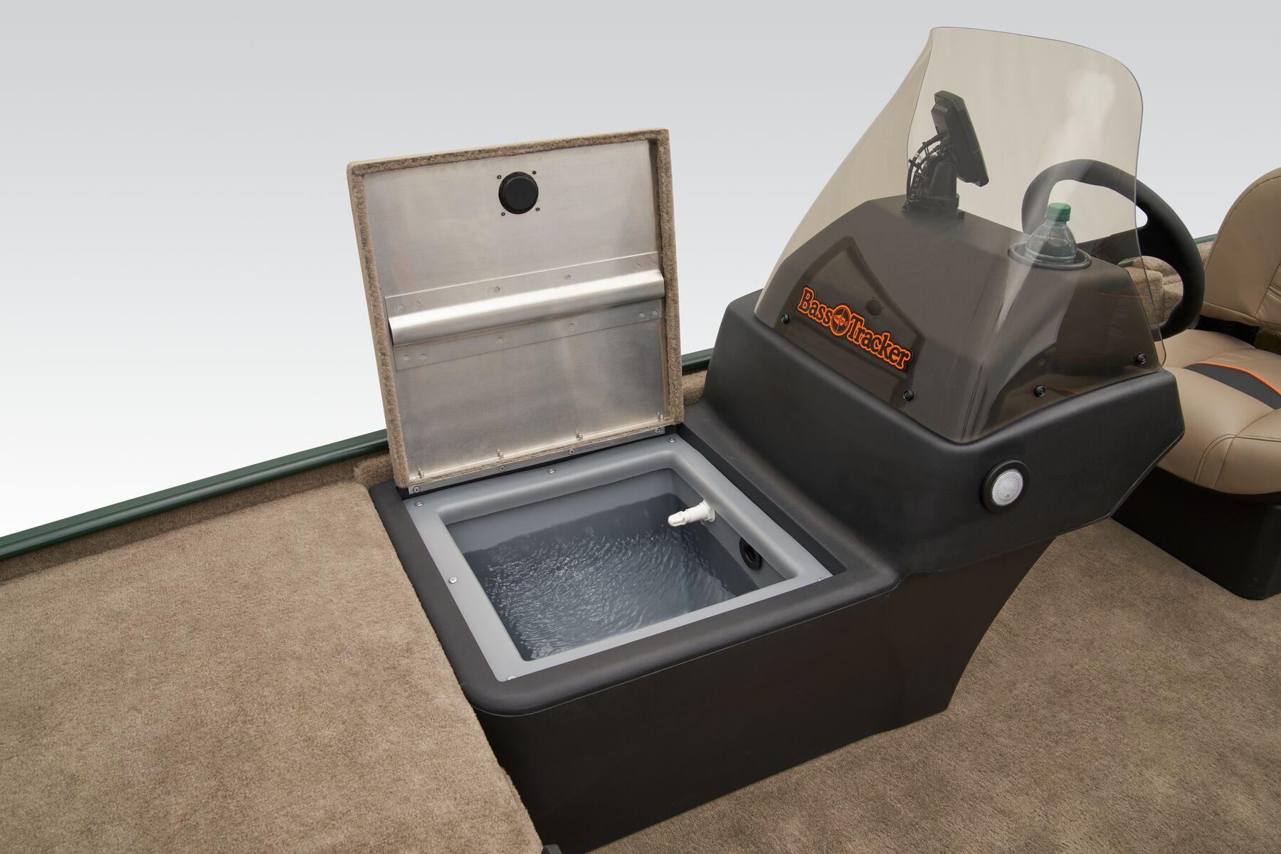 2026 Tracker Bass Tracker Classic Limited Gallery