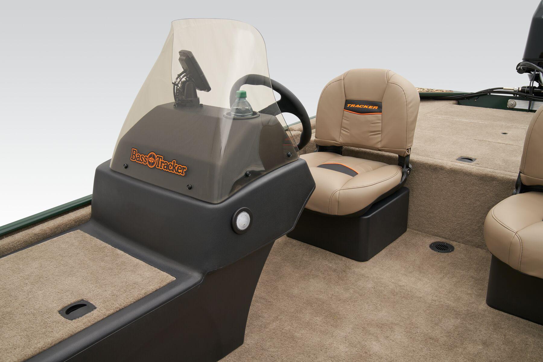 2026 Tracker Bass Tracker Classic Limited Gallery