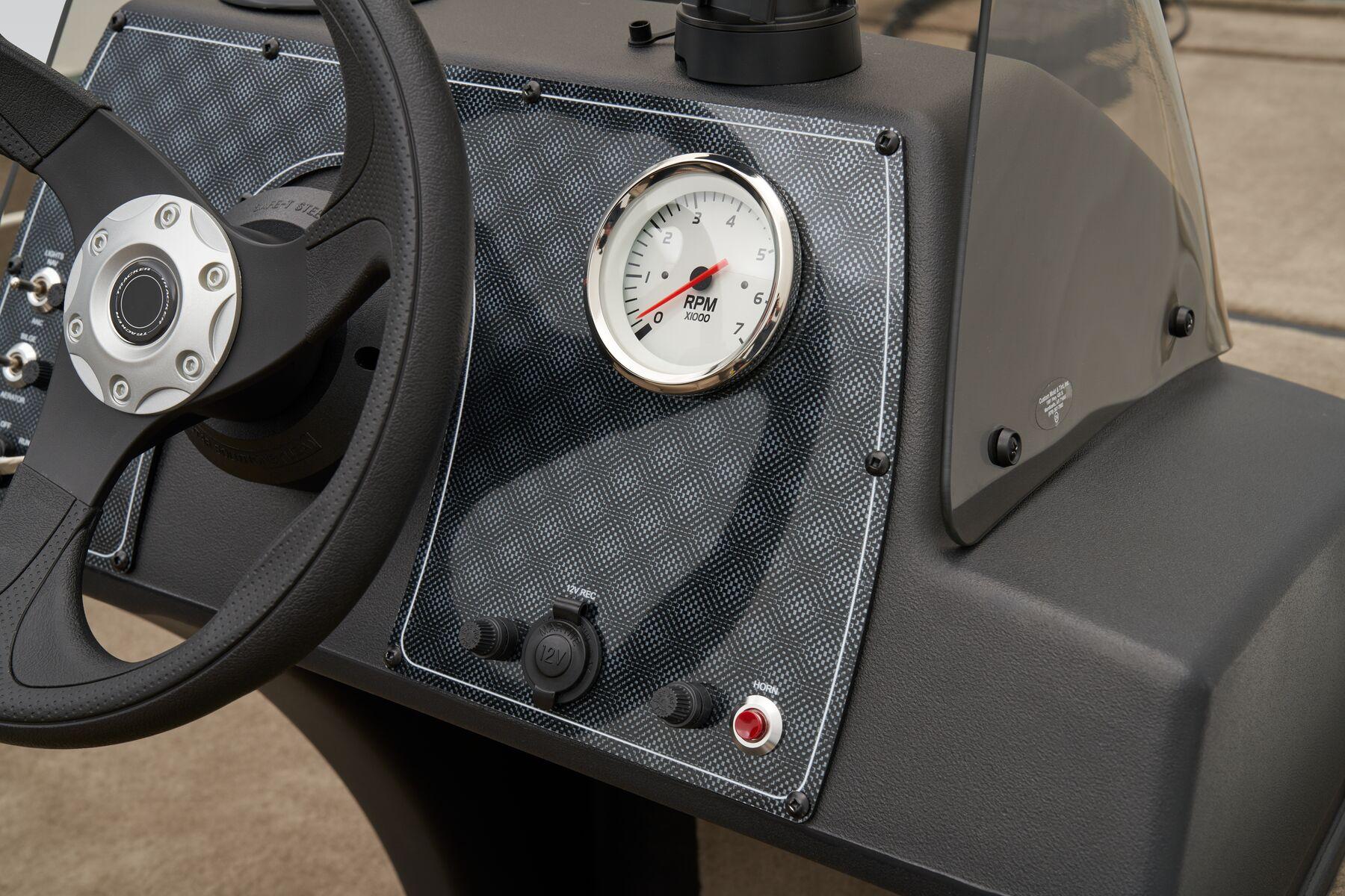 2026 Tracker Bass Tracker Classic Limited Gallery