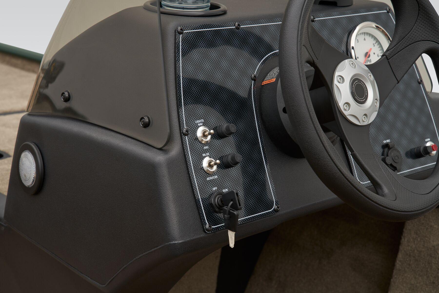 2026 Tracker Bass Tracker Classic Limited Gallery