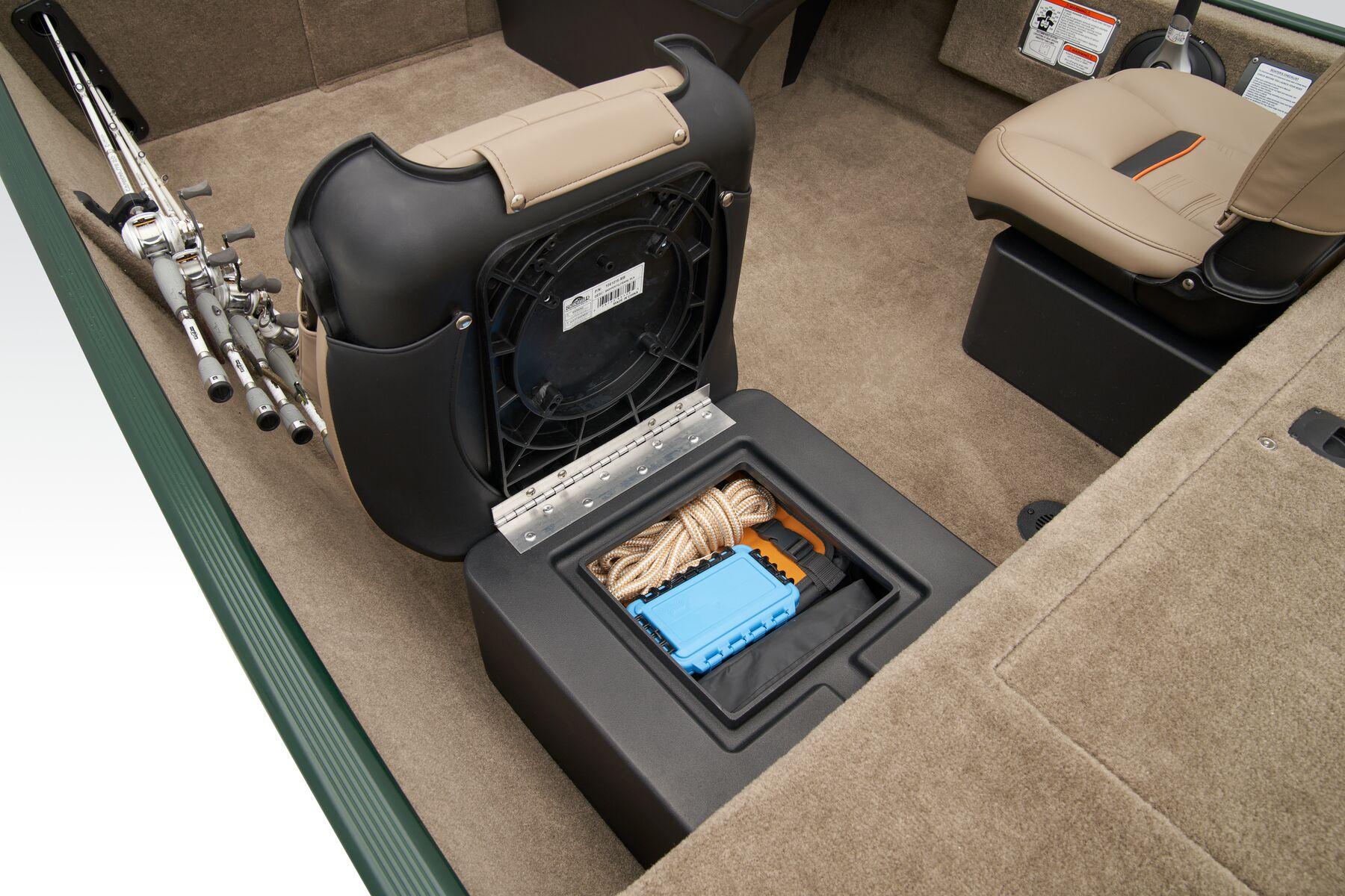 2026 Tracker Bass Tracker Classic Limited Gallery