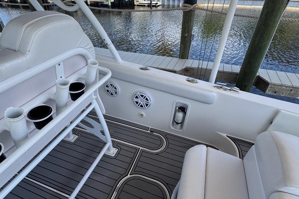 Boat image 11