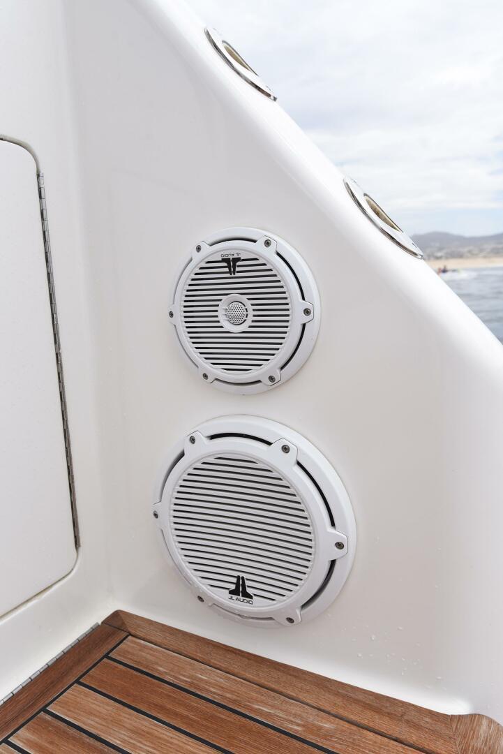 Crank It Up Yacht Photos Pics 