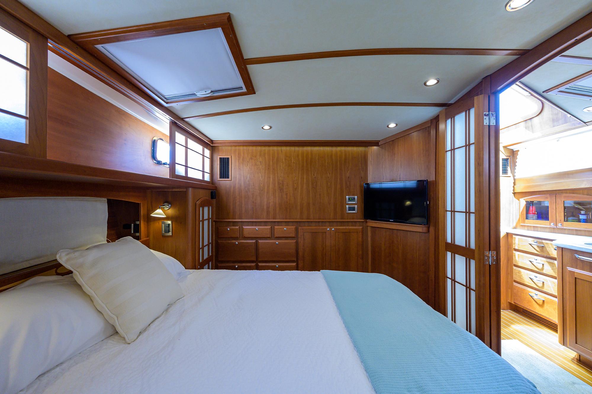 SABRE 48 ODIN - Master Berth & View Of Galley