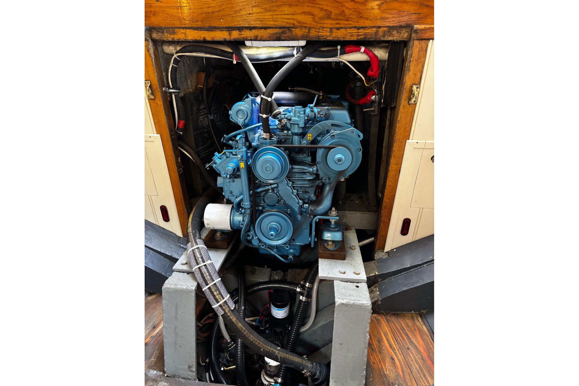 HESPER - 2004 Custom Luke Powell Pilot Cutter gallery image 35