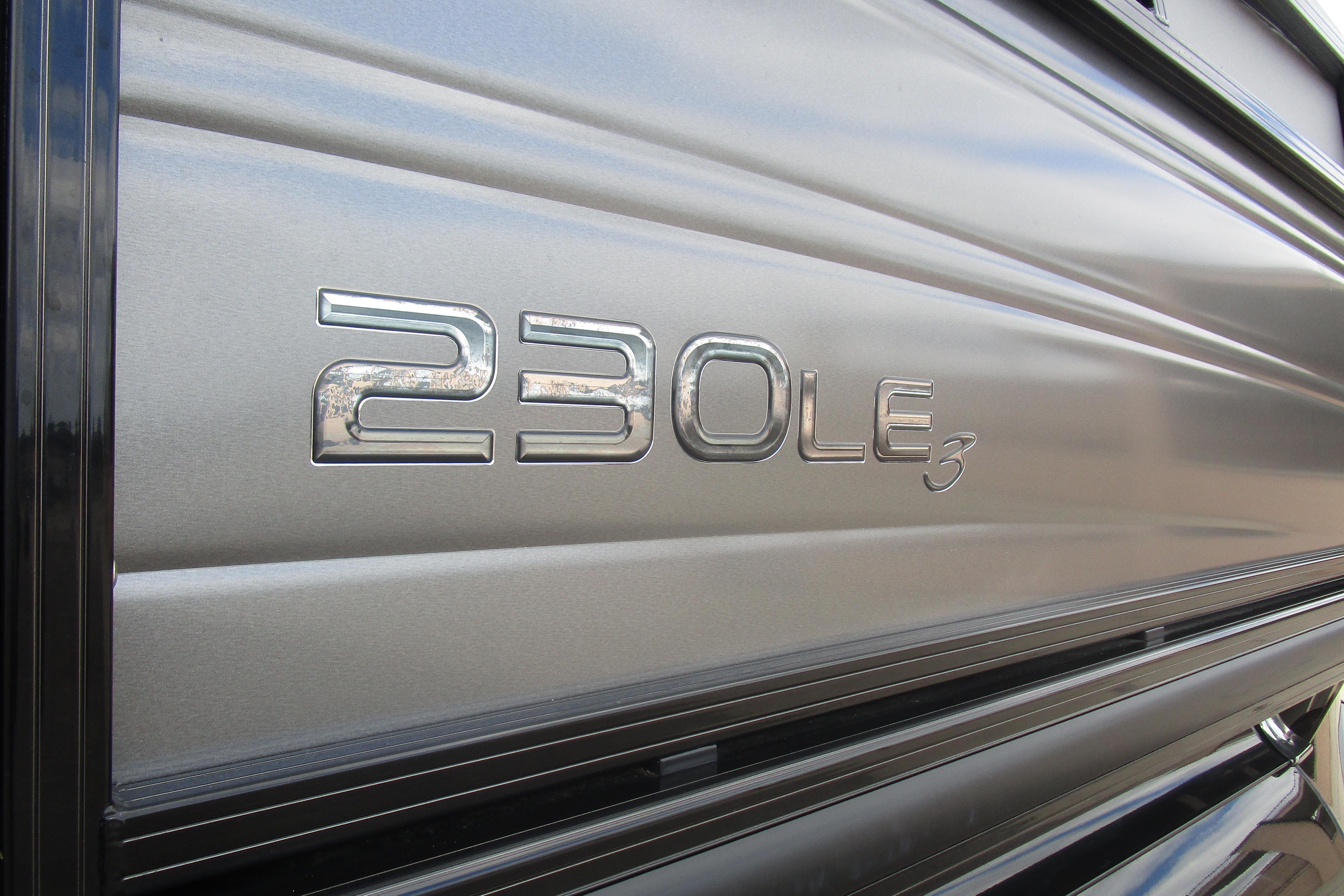 2025 Regency 230 LE3 Gallery