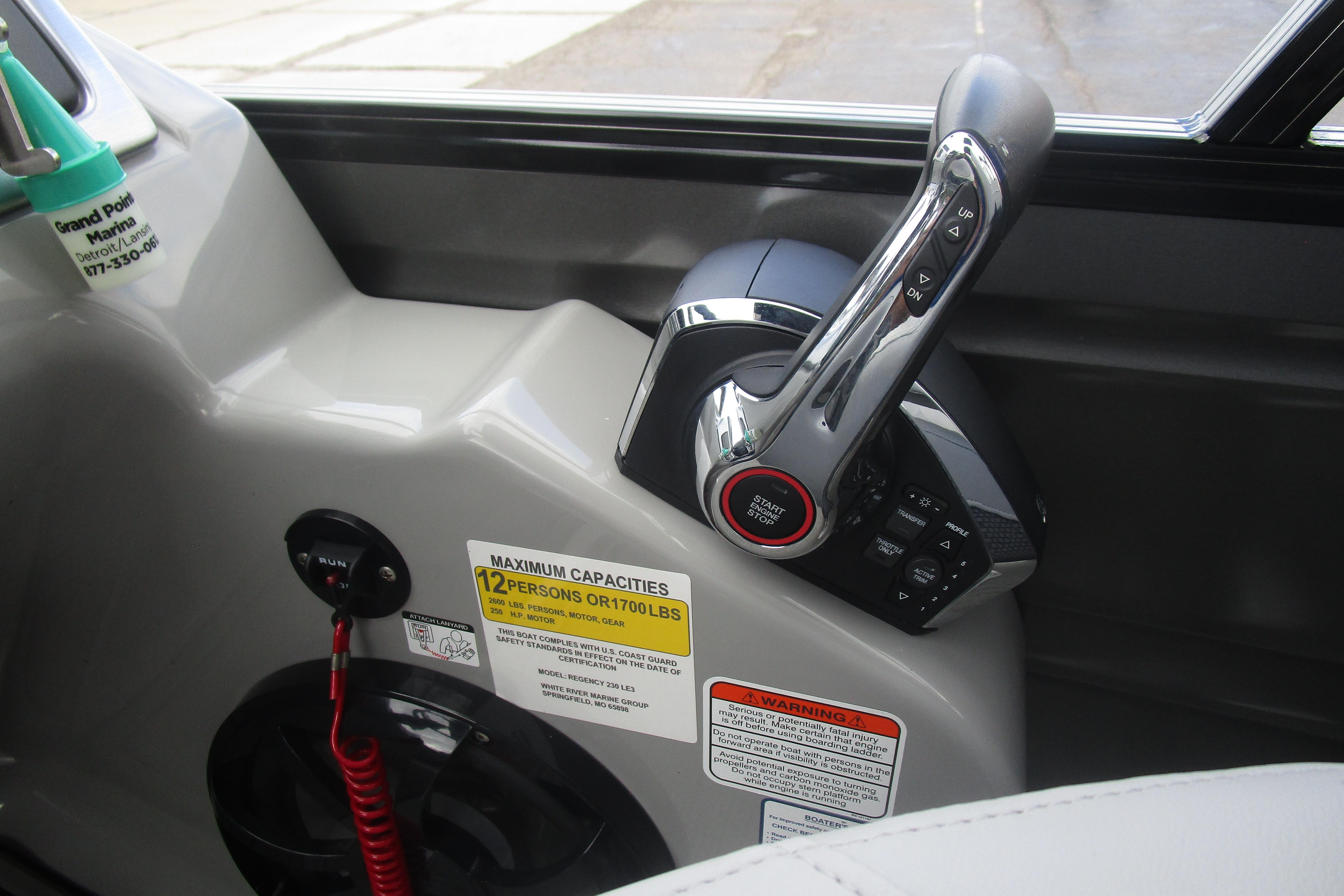 2025 Regency 230 LE3 Gallery