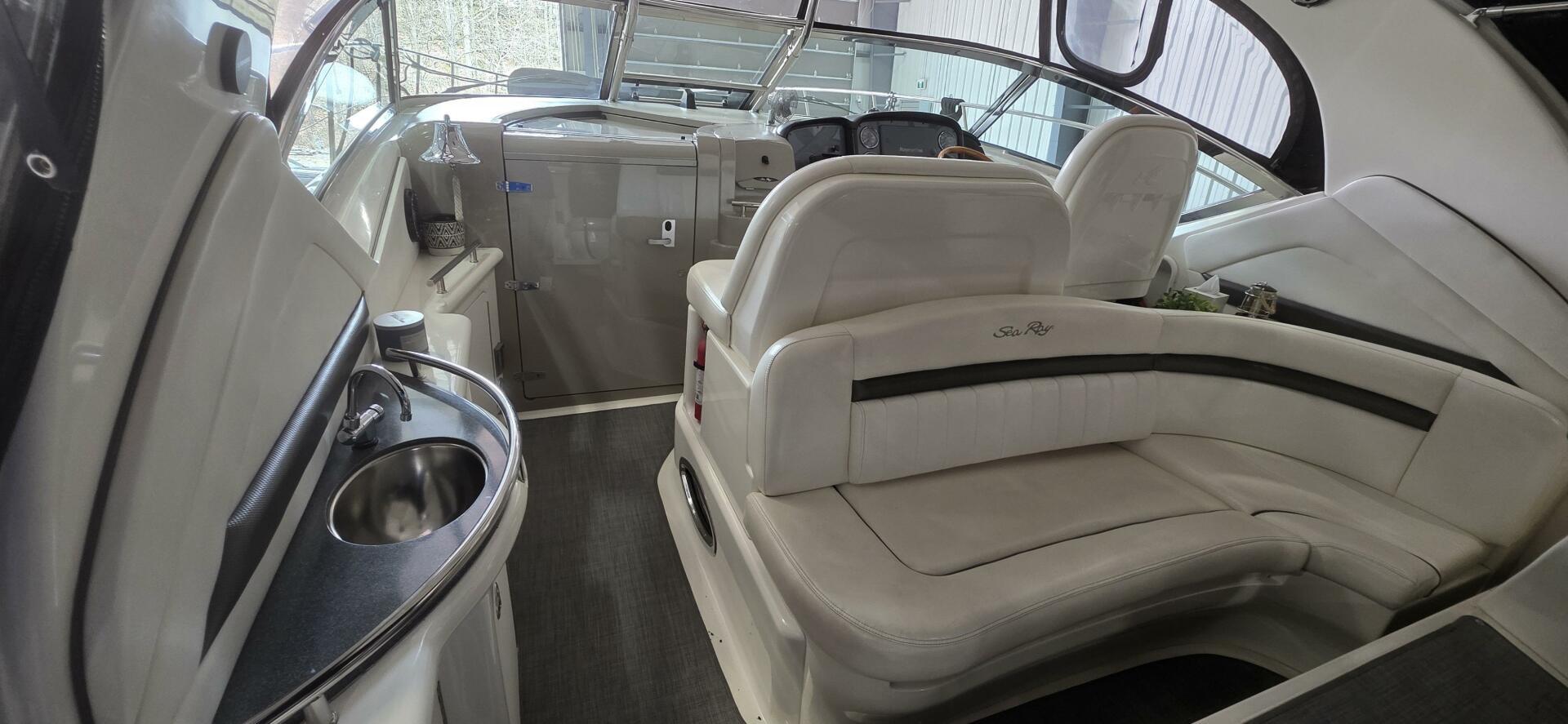 2005-sea-ray-40-sundancer-power-9768912-20250602103343703-1_XLARGE