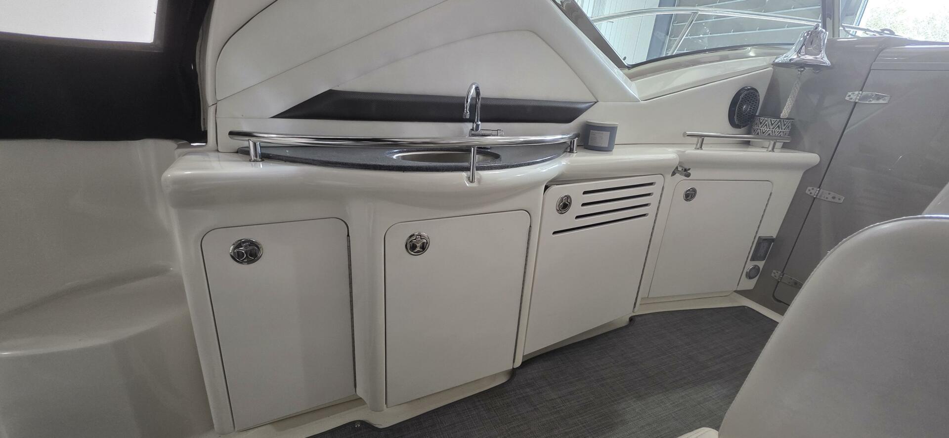 2005-sea-ray-40-sundancer-power-9768912-20250602103345659-1_XLARGE