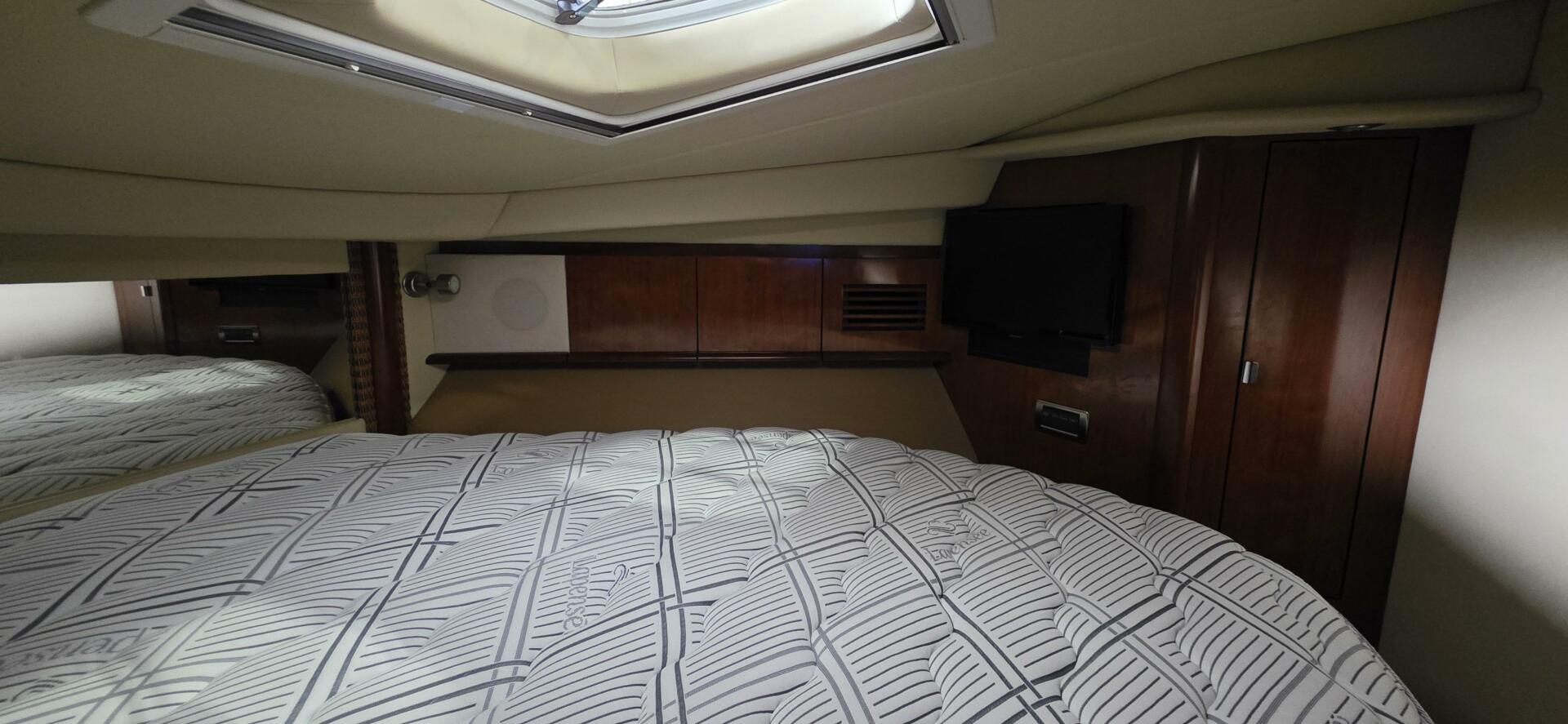 2005-sea-ray-40-sundancer-power-9768912-20250602103412123-1_XLARGE