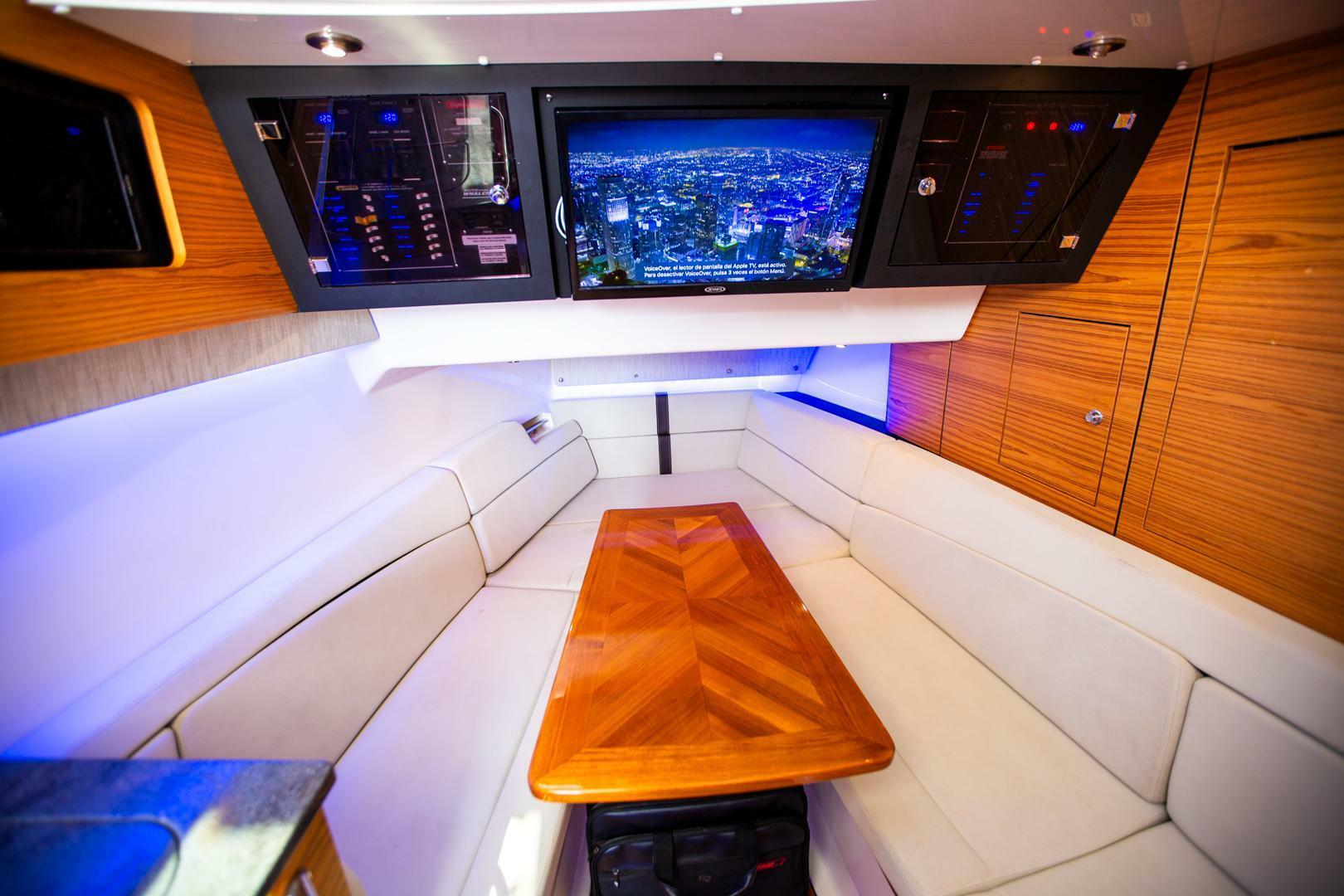 2019-boston-whaler-380-realm-power-9788917-20250509141105287-1_XLARGE