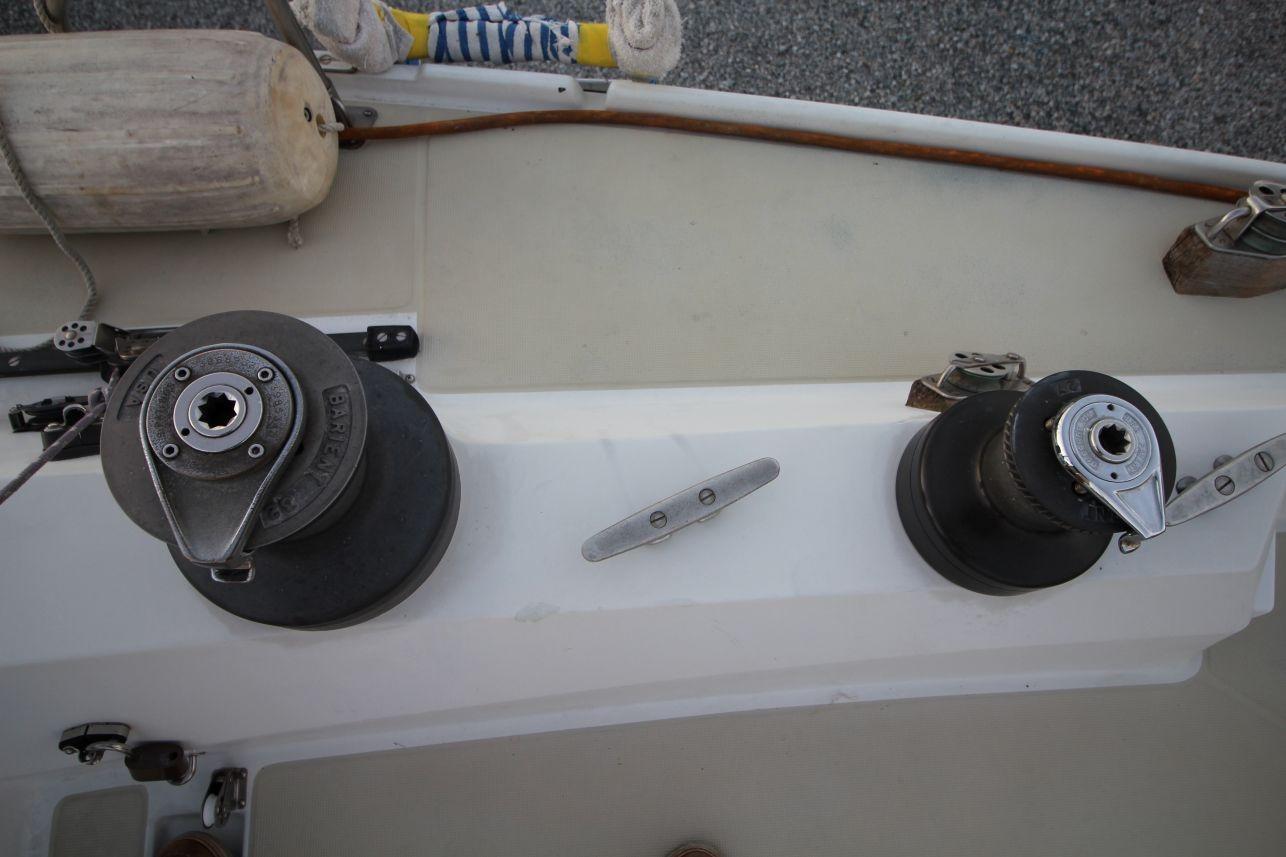 M 10451 CF Knot 10 Yacht Sales M 10451 CF Knot 10 Yacht Sales