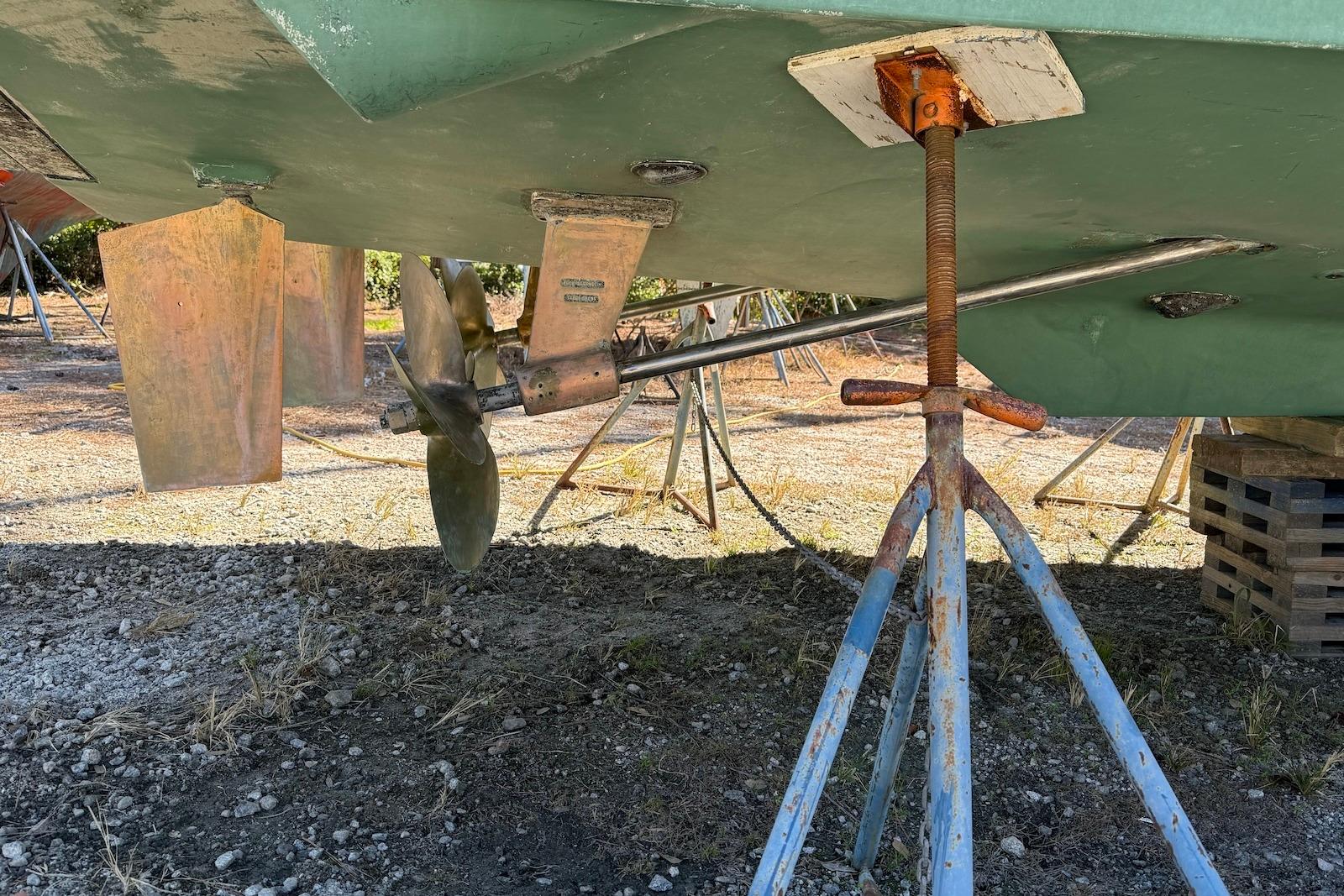 SC 10491 KM Knot 10 Yacht Sales SC 10491 KM Knot 10 Yacht Sales