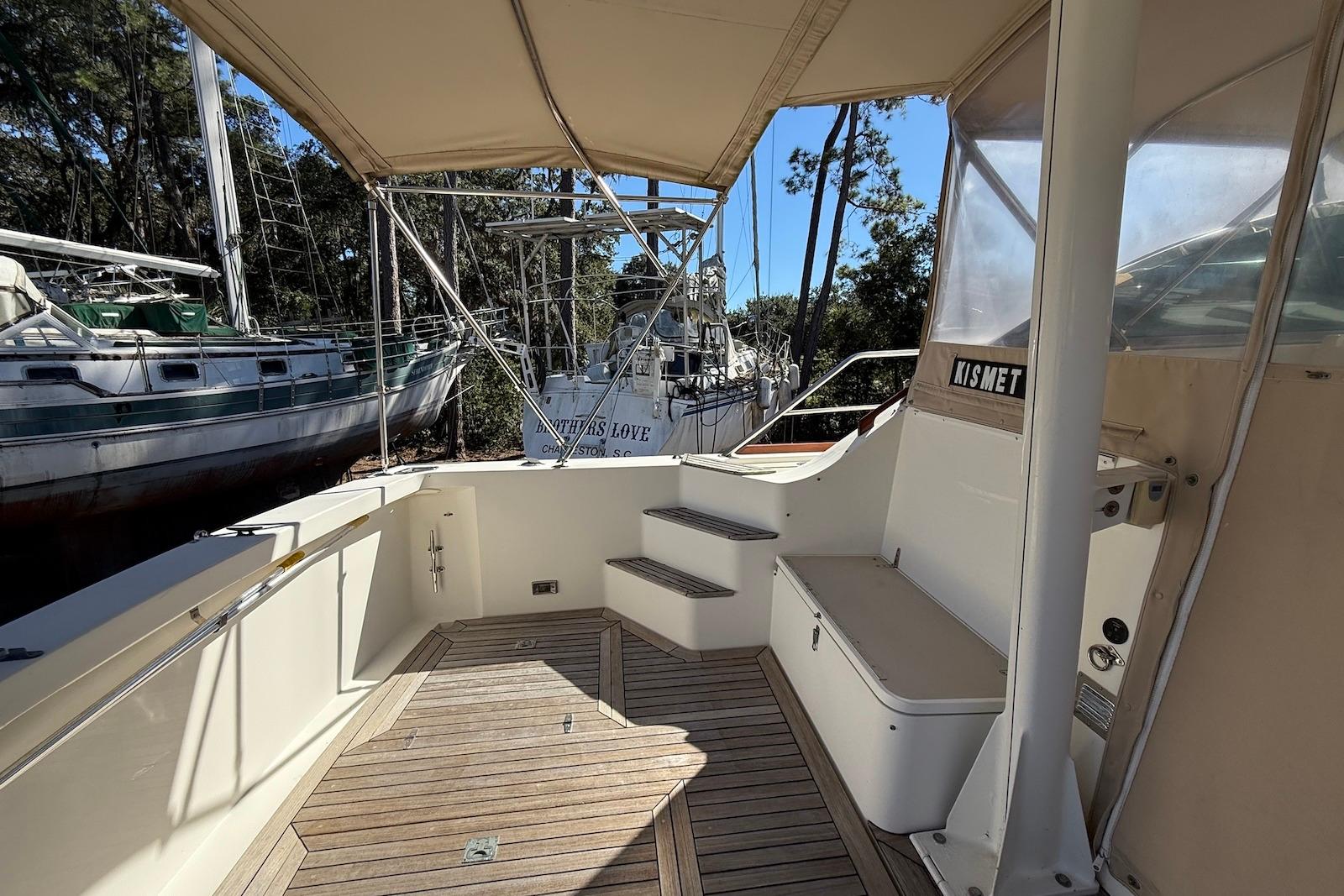 SC 10491 KM Knot 10 Yacht Sales SC 10491 KM Knot 10 Yacht Sales