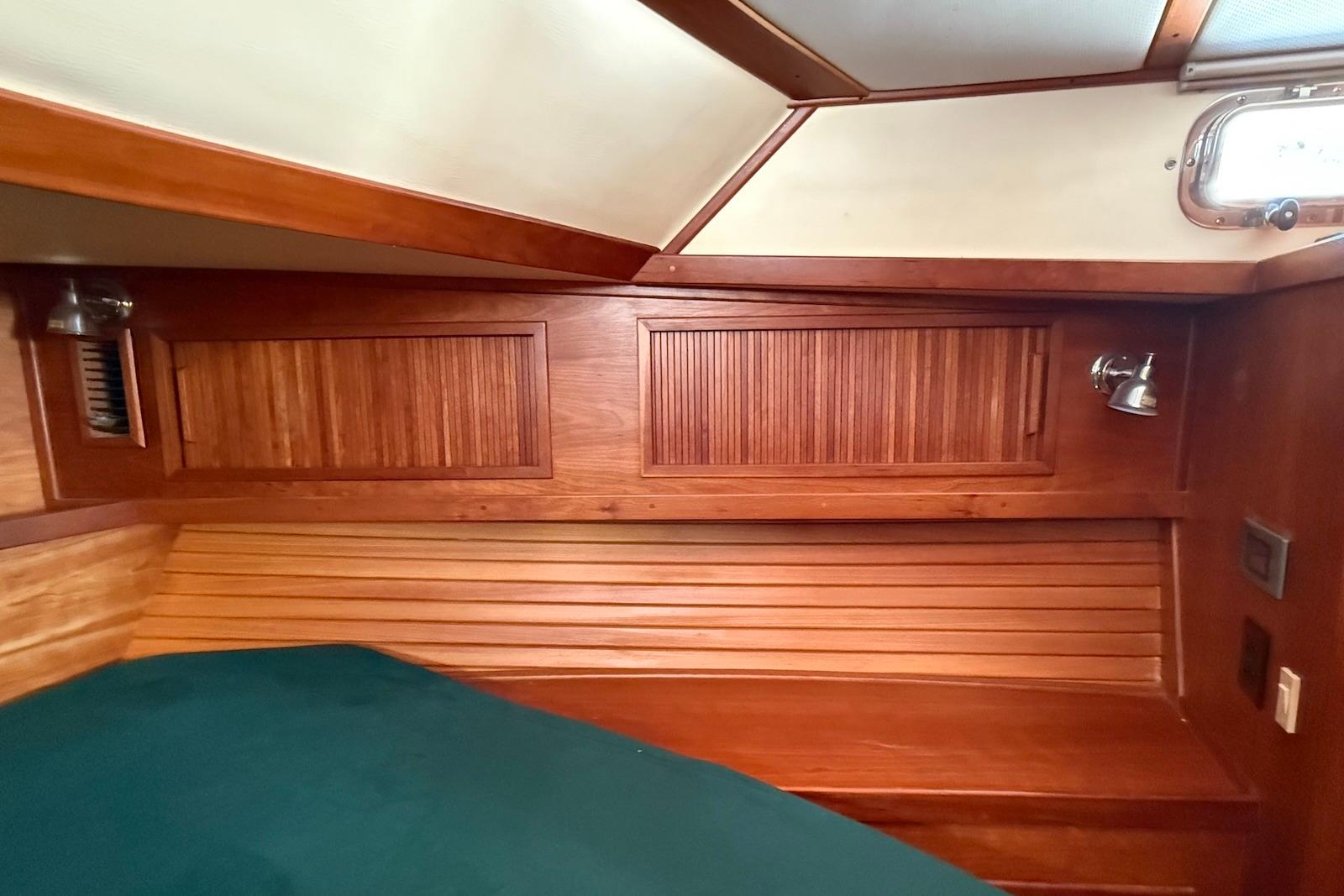 SC 10491 KM Knot 10 Yacht Sales SC 10491 KM Knot 10 Yacht Sales