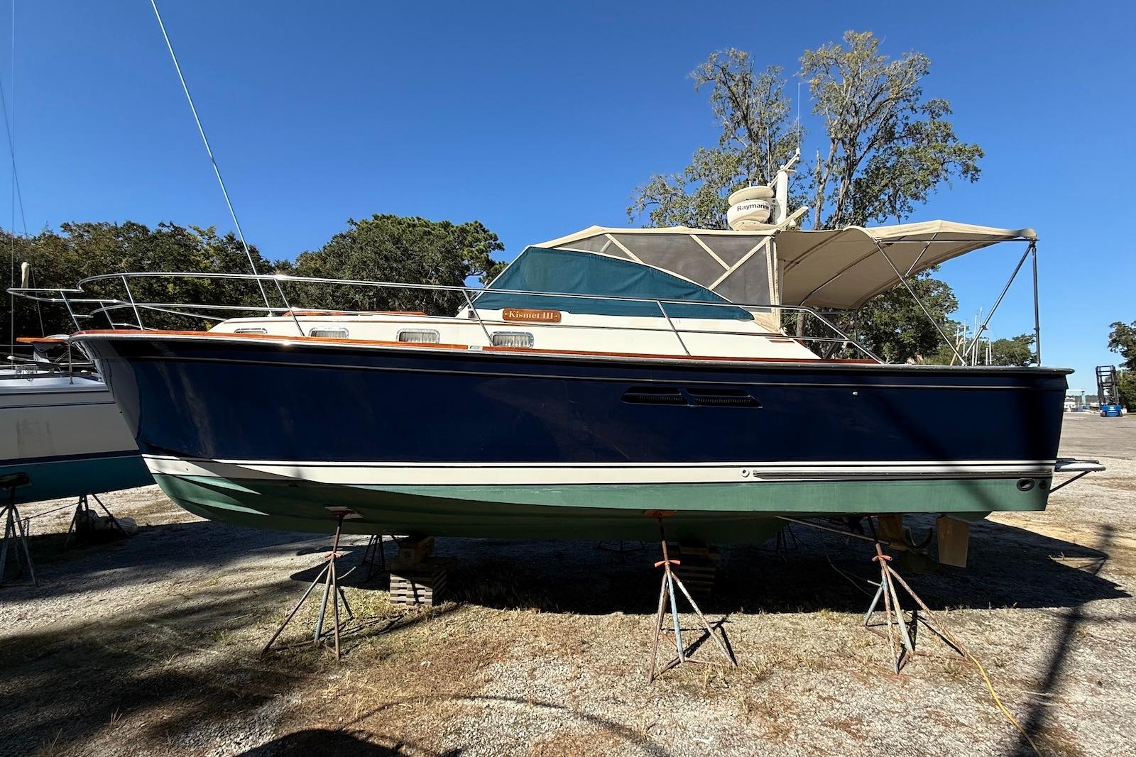 SC 10491 KM Knot 10 Yacht Sales SC 10491 KM Knot 10 Yacht Sales