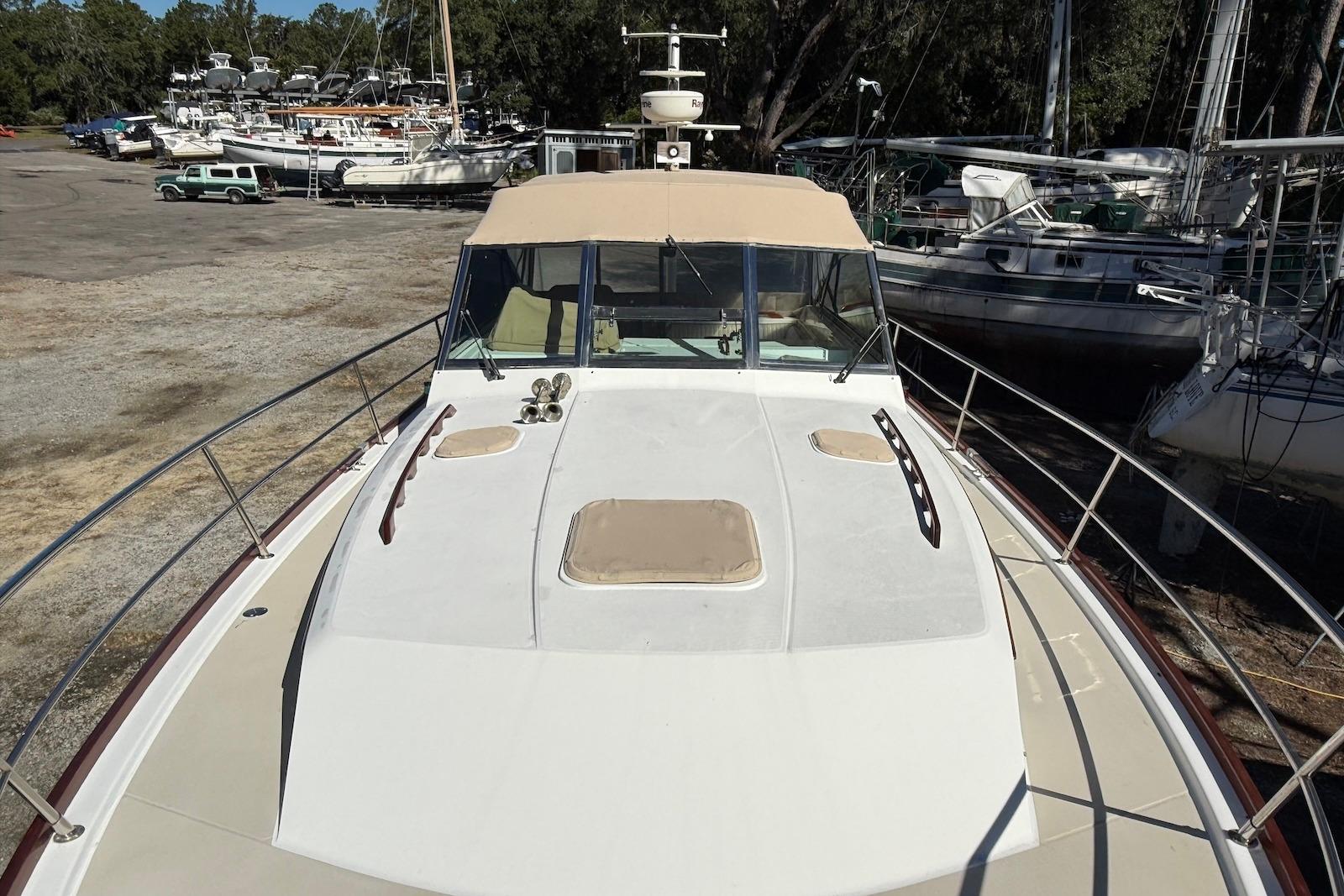 SC 10491 KM Knot 10 Yacht Sales SC 10491 KM Knot 10 Yacht Sales