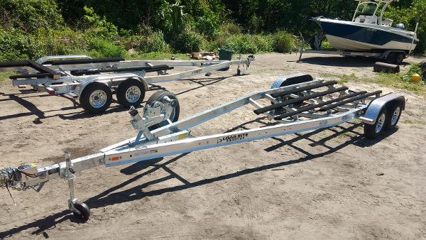 New 2024 LOAD RITE TRAILERS BA215200102TB1 Aluminum Bass Boat Trailer   8758923 20230321092658599 1 LARGE 