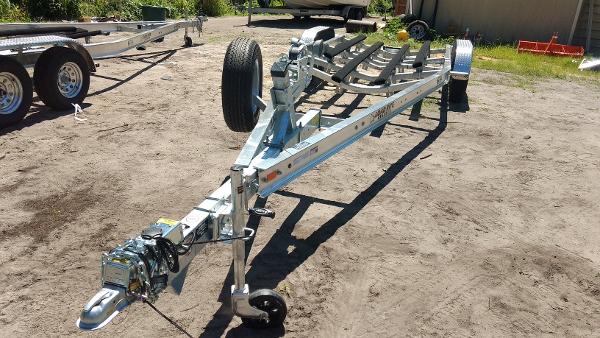 New 2024 LOAD RITE TRAILERS BA215200102TB1 Aluminum Bass Boat Trailer   8758923 20230321092707432 1 LARGE 