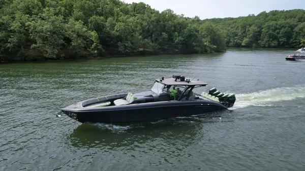 Photo of 2022 Midnight Express 43'