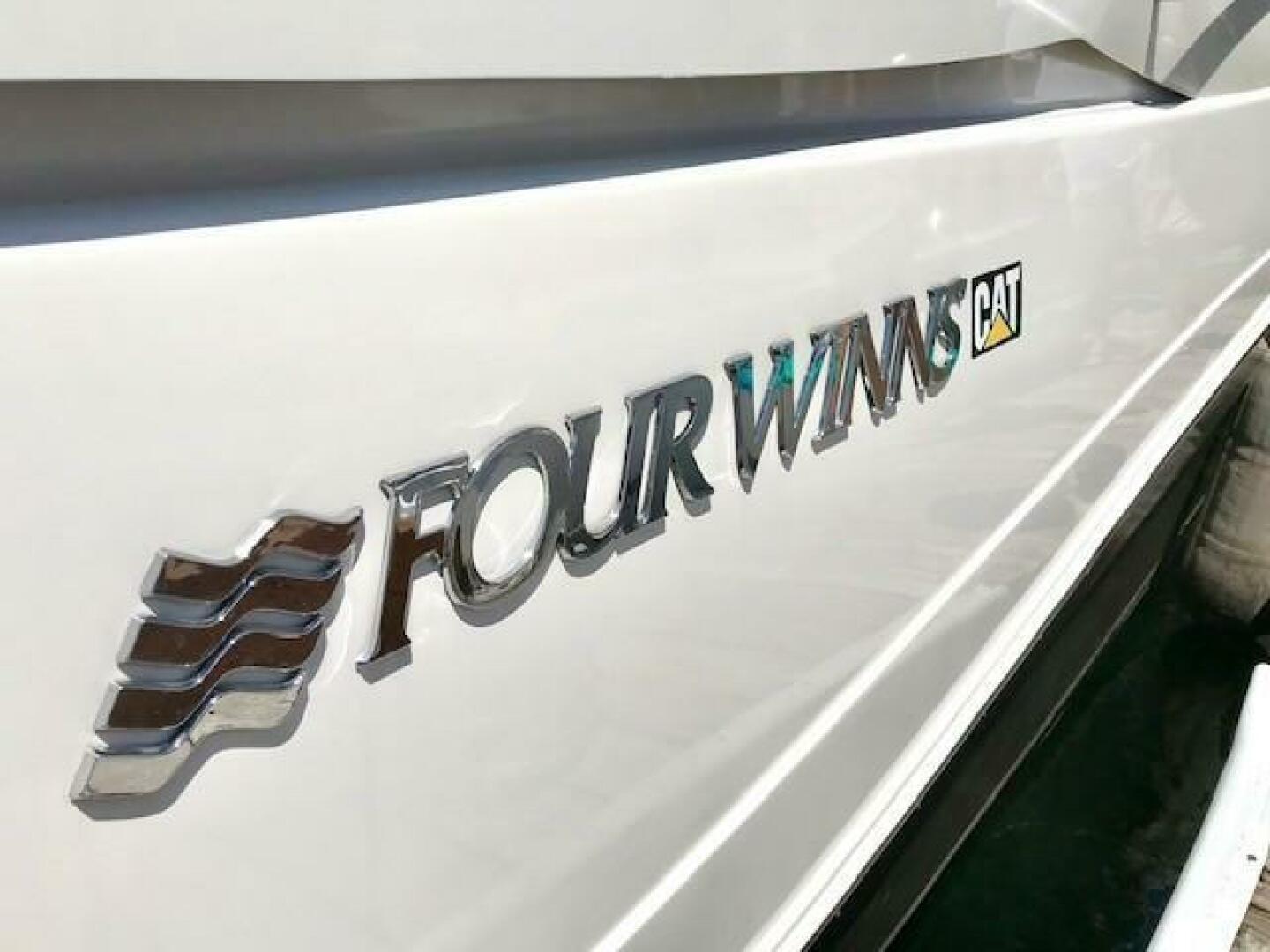 2004-four-winns-378-vista-power-9728926-20250326101019067-1_XLARGE