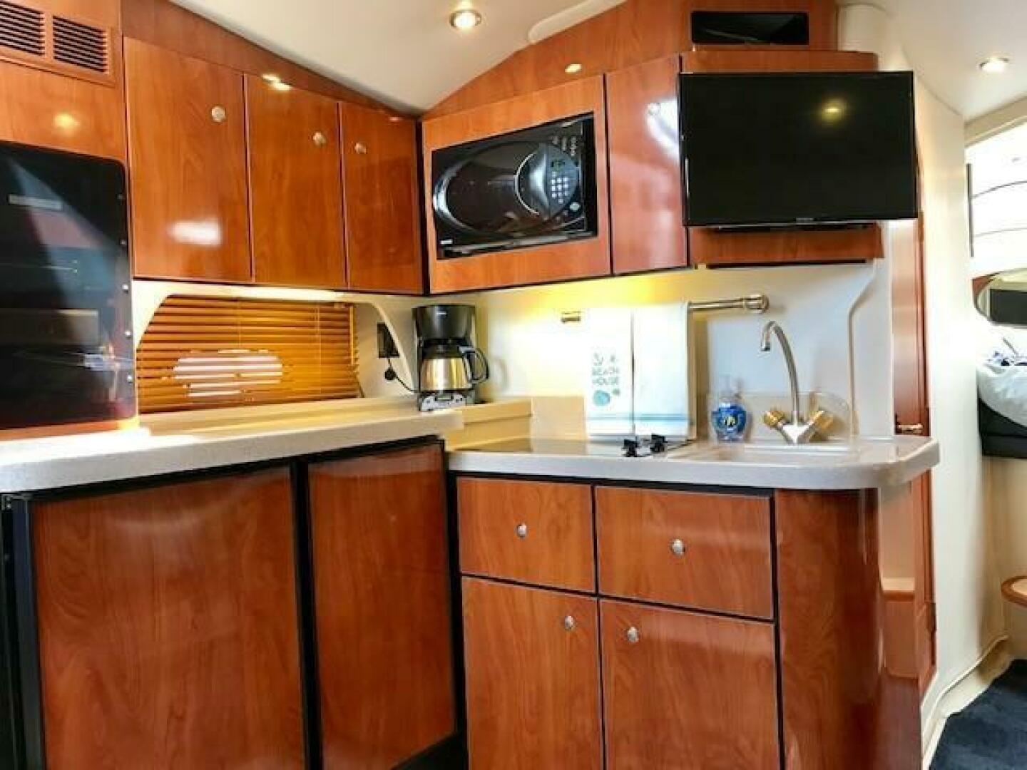 2004-four-winns-378-vista-power-9728926-20250326101100212-1_XLARGE