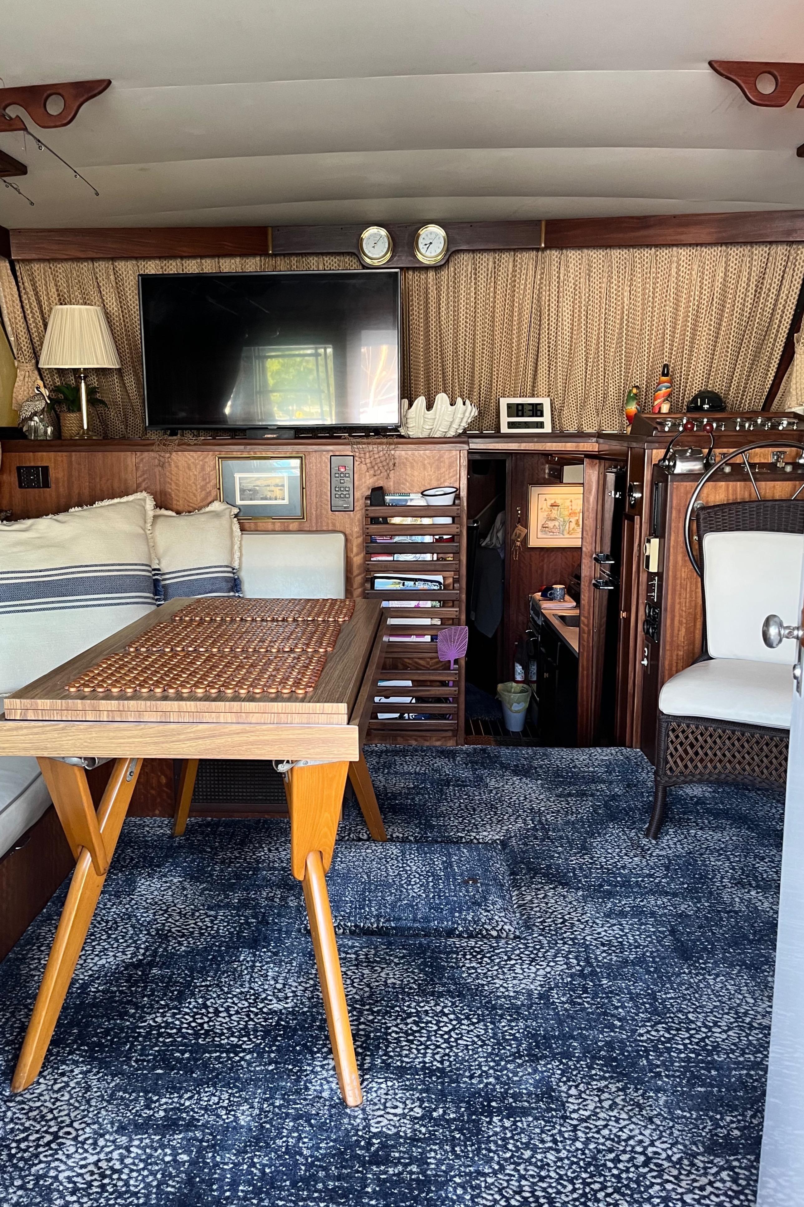 1972 Hatteras 42 Convertible For Sale | YaZu Yachting | Deltaville