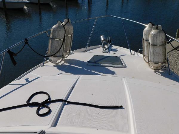 28' Regal, Listing Number 100915782, - Photo No. 2