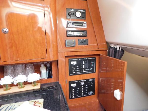 28' Regal, Listing Number 100915782, - Photo No. 6