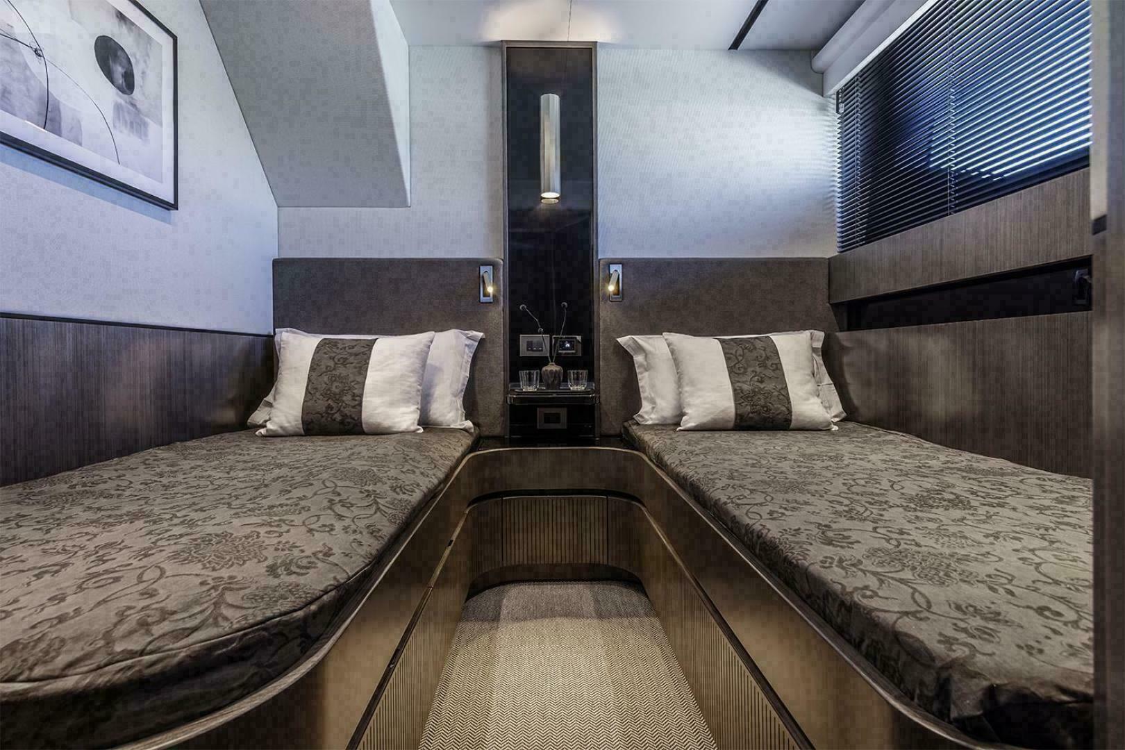 Pearl 72 Indulgence