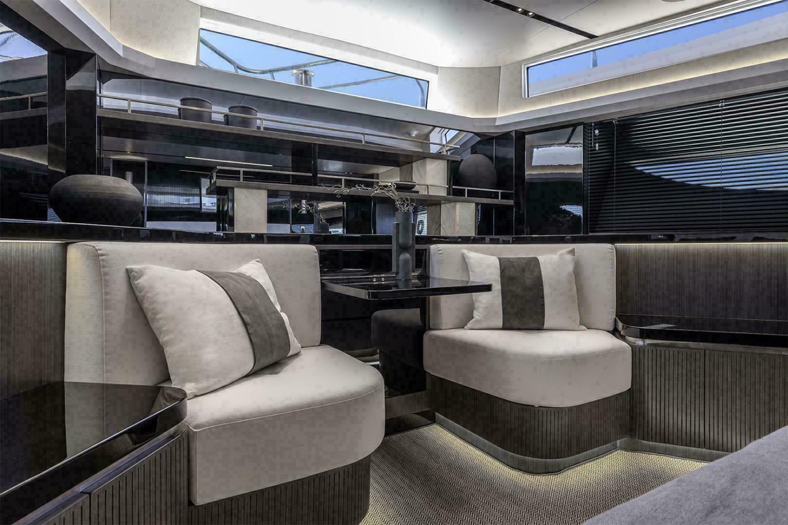 Pearl 72 Indulgence