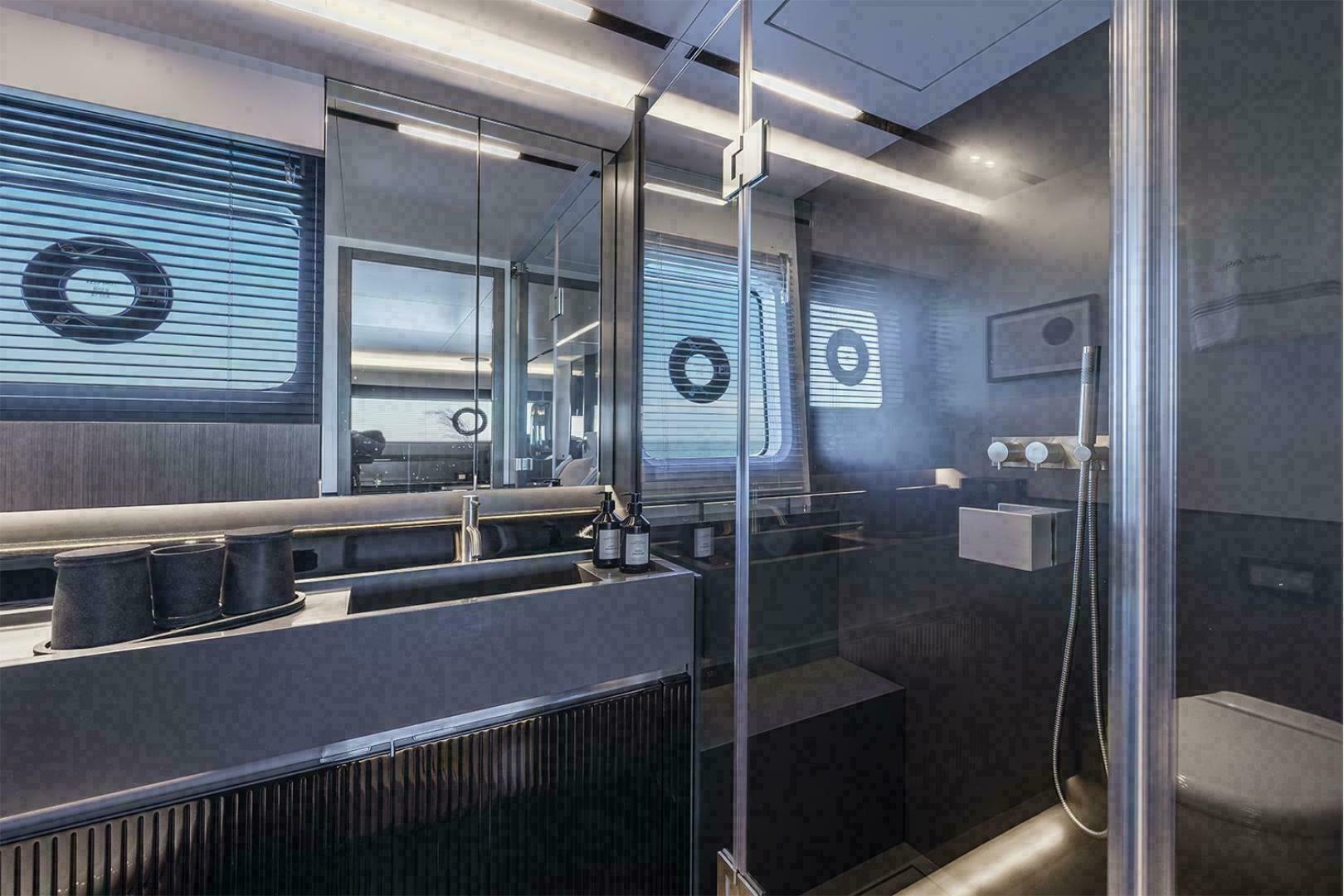 Pearl 72 Indulgence