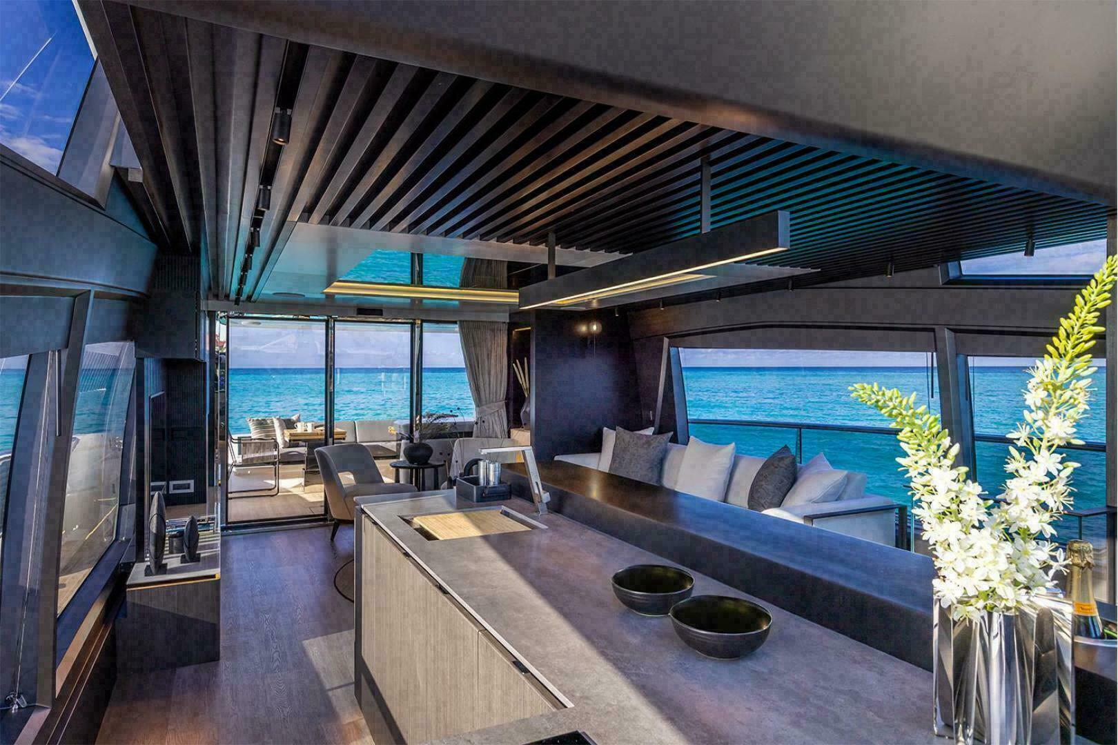 Pearl 72 Indulgence